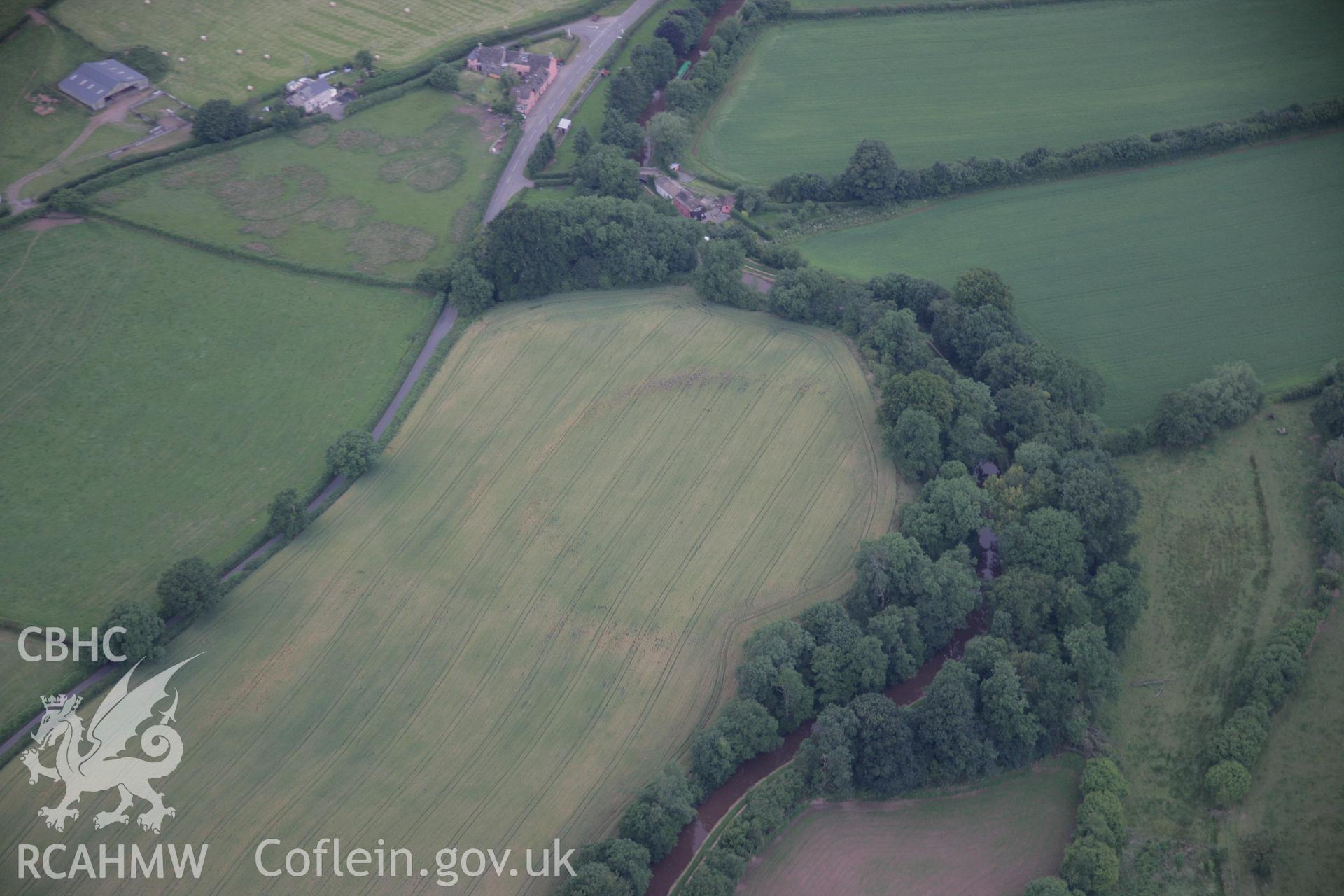 RCAHMW digital colour oblique photograph of Cross Oak Hillfort viewed from the east. Taken on 07/07/2005 by T.G. Driver.