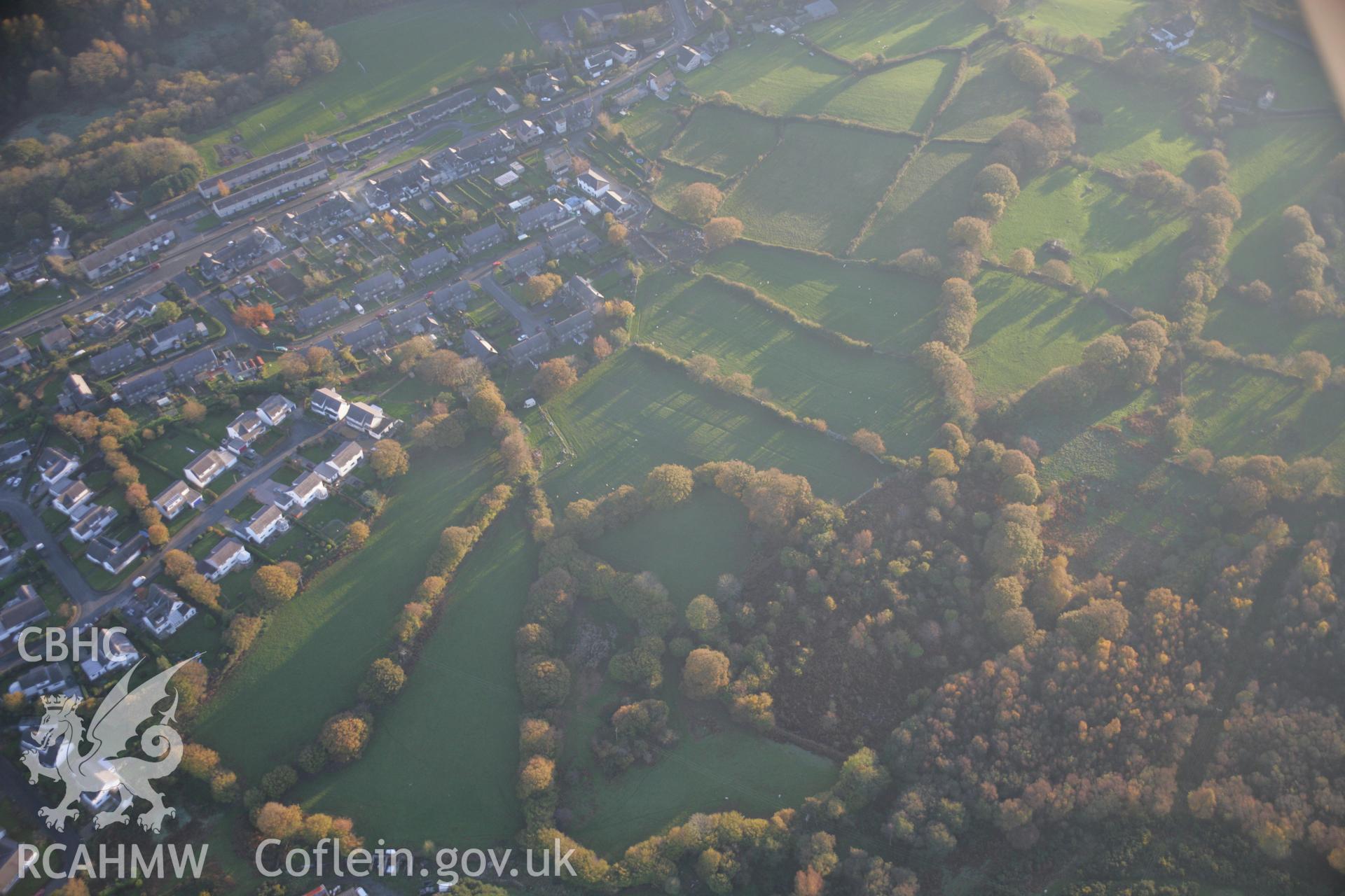 RCAHMW colour oblique aerial photograph of Parc Gelli Hut Group and Ancient Fields, viewed from the north. Taken on 21 November 2005 by Toby Driver