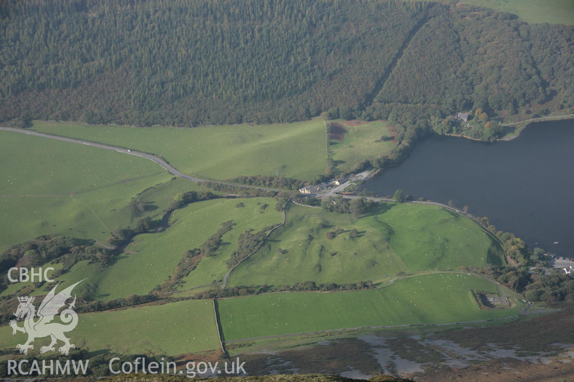 RCAHMW colour oblique aerial photograph of Tal-y-Llyn Enclosure looking north-west. Taken on 17 October 2005 by Toby Driver