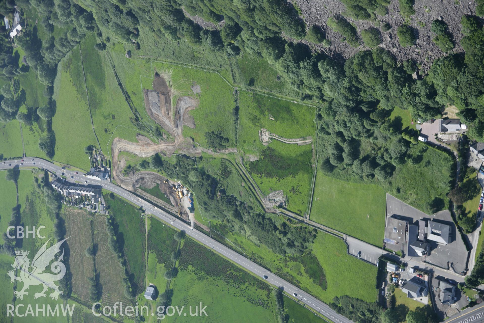 RCAHMW digital colour oblique photograph of a Roman Corn drier at Tremadog. Taken on 08/06/2005 by T.G. Driver.