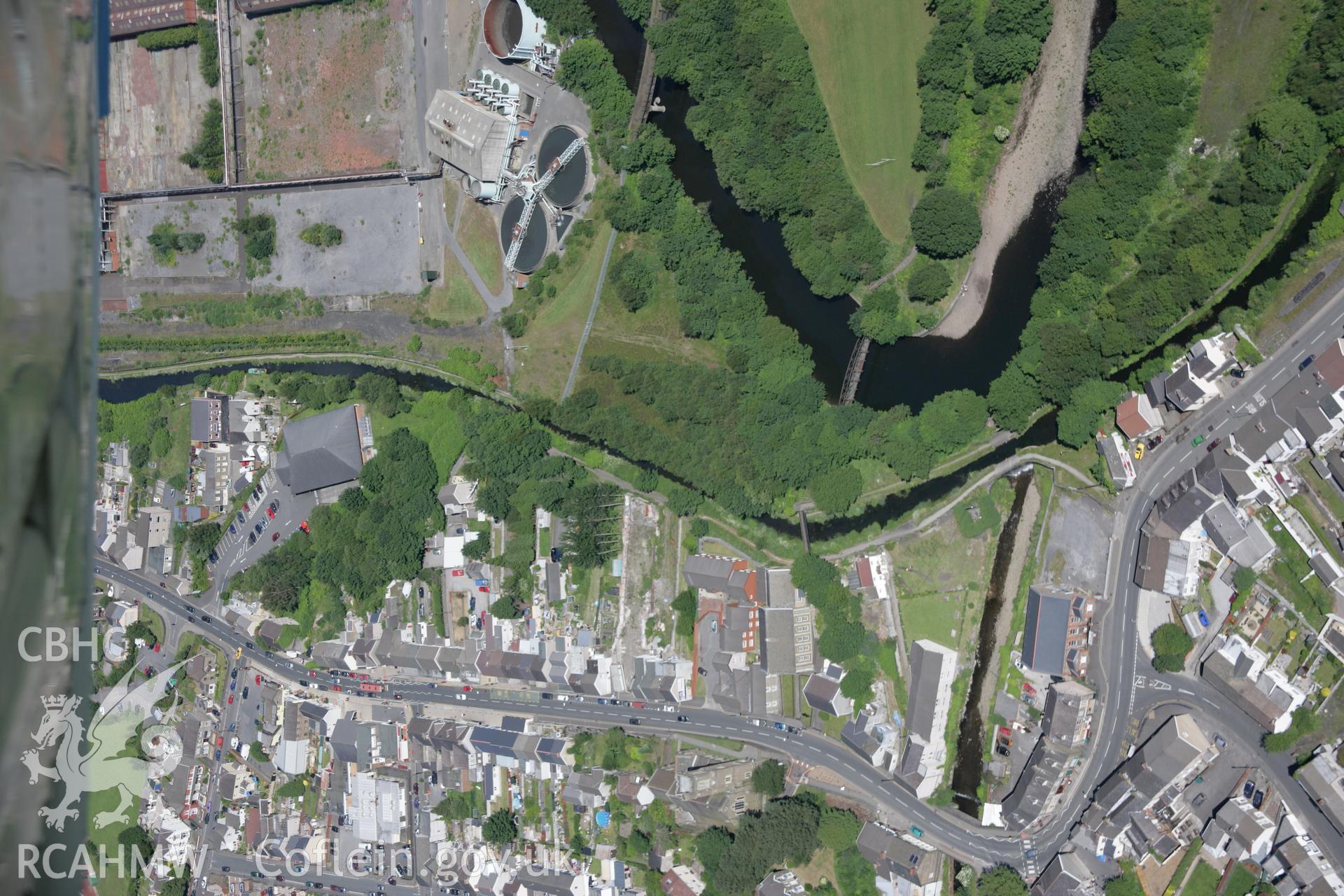 RCAHMW colour oblique aerial photograph of Lower Clydach Aqueduct, Swansea Canal, viewed looking east. Taken on 22 June 2005 by Toby Driver