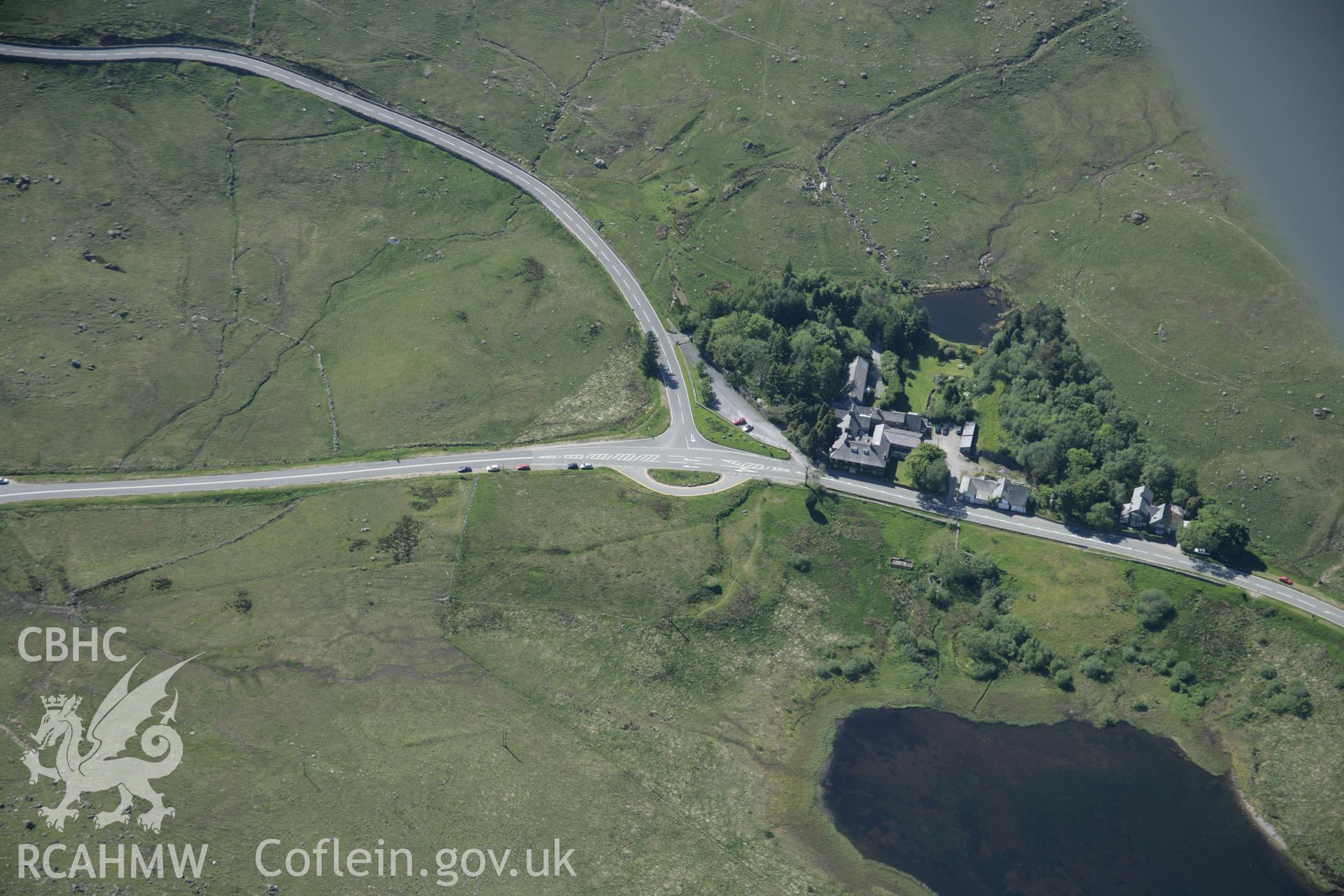 RCAHMW digital colour oblique photograph of Pen-y-Gwryd Roman Marching Camp. Taken on 08/06/2005 by T.G. Driver.