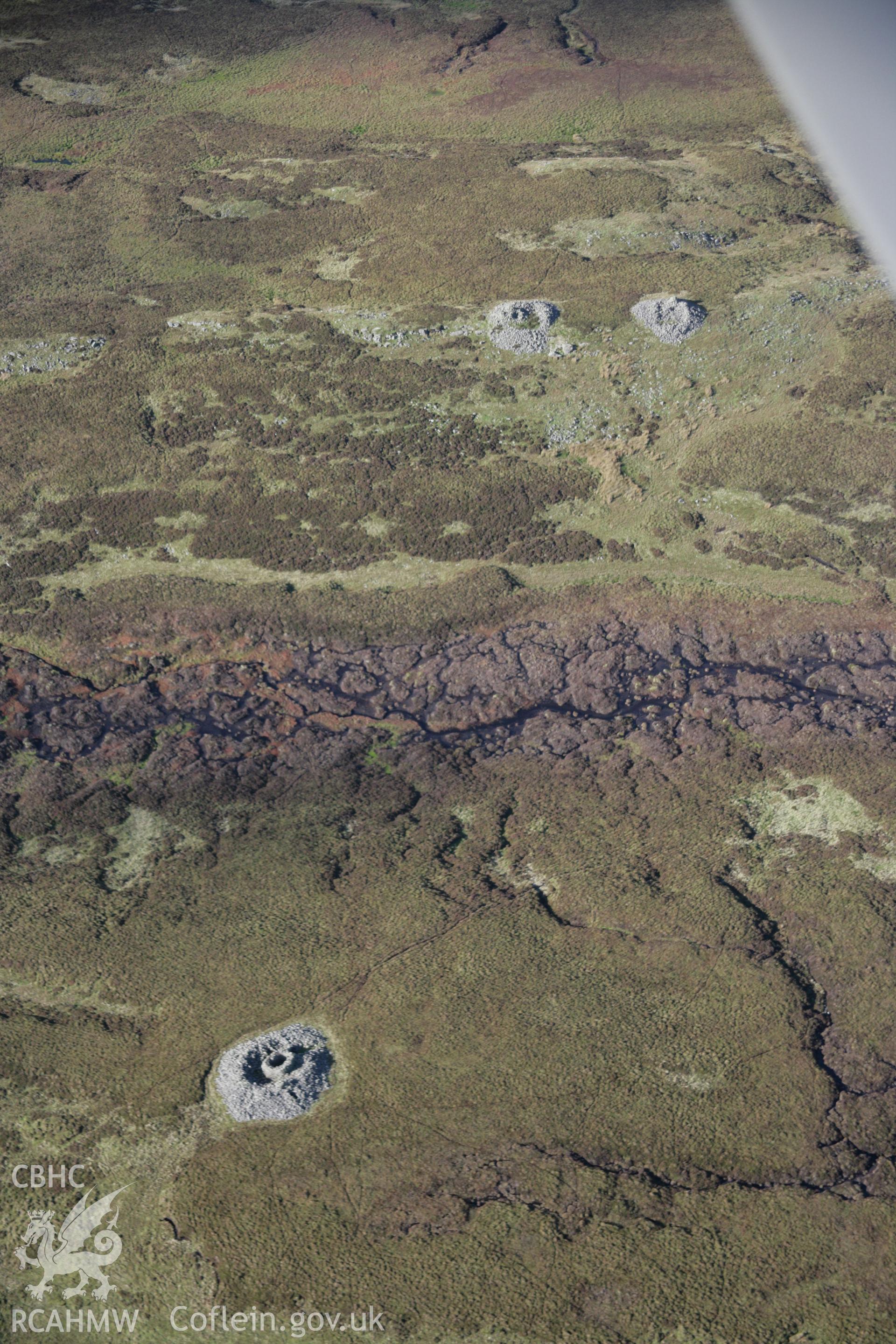 RCAHMW colour oblique aerial photograph of Gamriw Cairn IV(south), looking towards the north. Taken on 13 October 2005 by Toby Driver