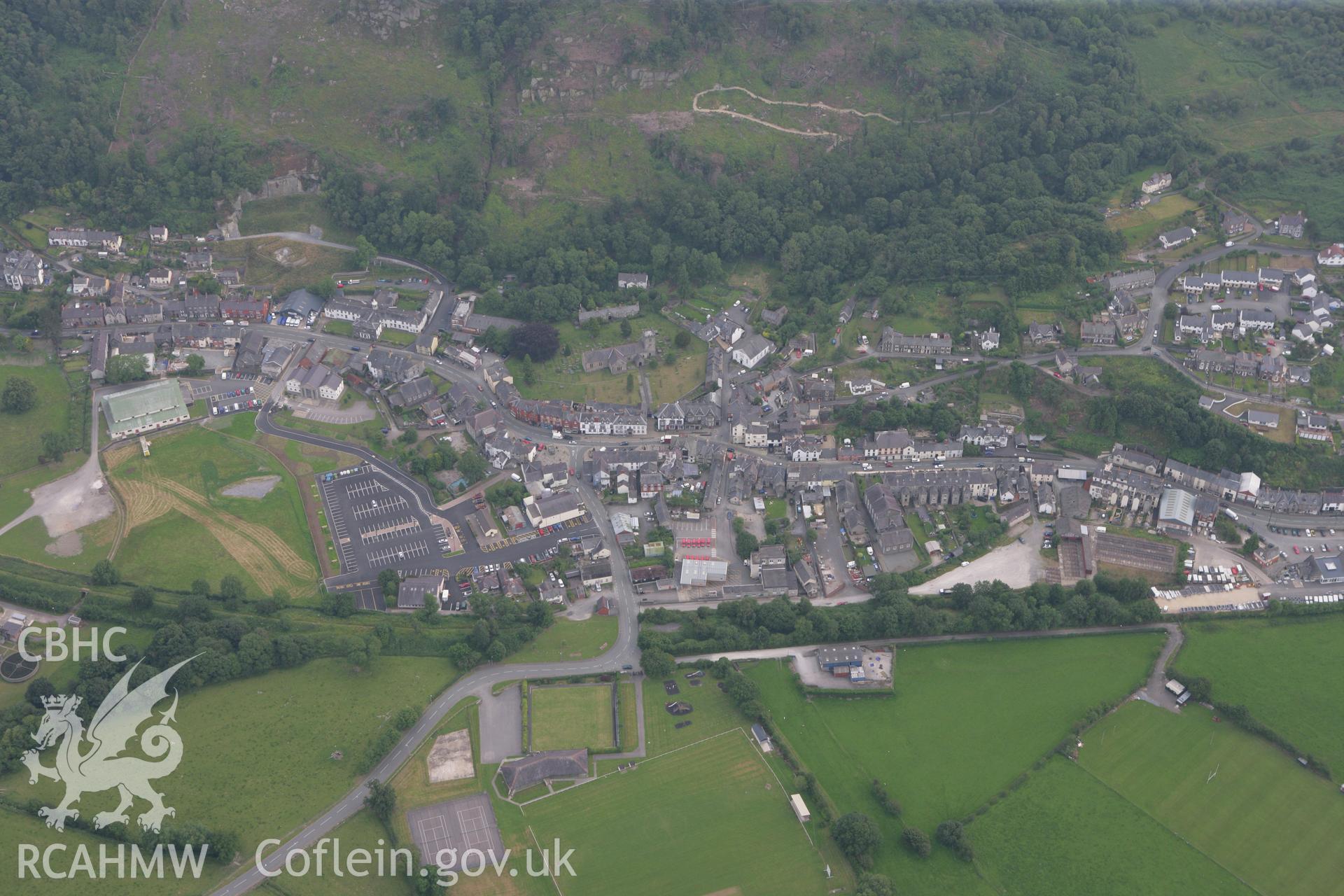 RCAHMW colour oblique photograph of Corwen. Taken by Toby Driver on 24/07/2008.