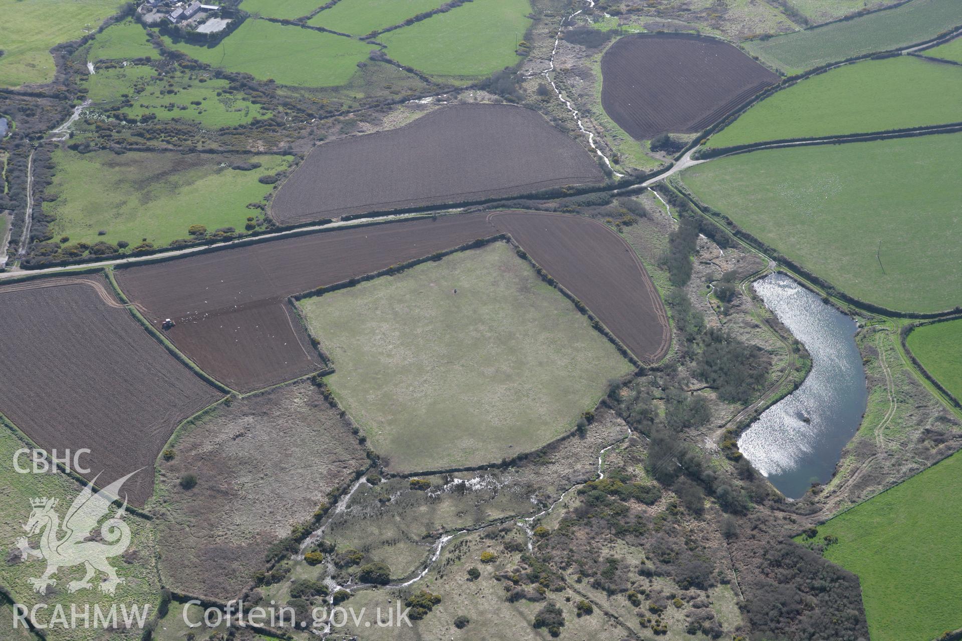 RCAHMW colour oblique photograph of possible Roman Fort, Trepewet. Taken by Toby Driver on 04/03/2008.