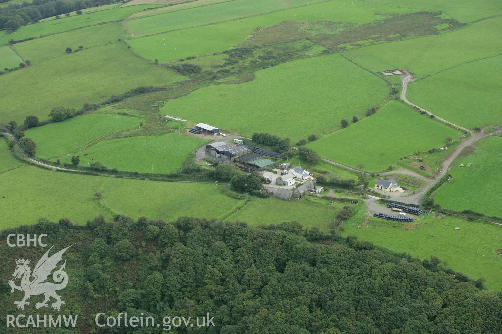 RCAHMW colour oblique photograph of Trefach, possible enclosure. Taken by Toby Driver on 12/09/2008.