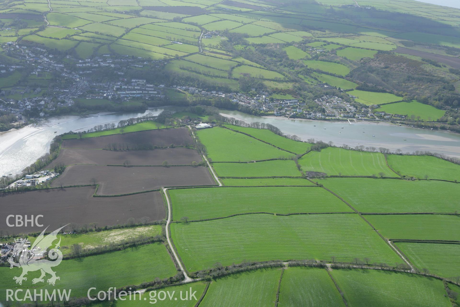 RCAHMW colour oblique photograph of Cardigan Old Castle. Taken by Toby Driver on 24/04/2008.