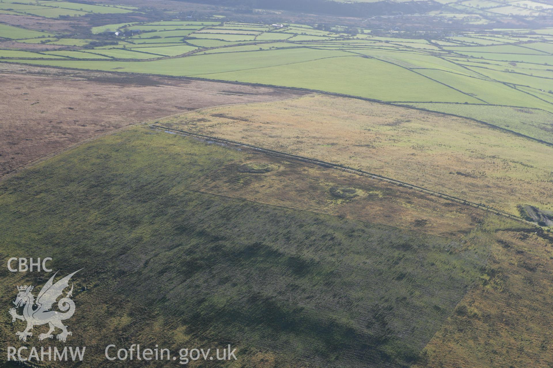 RCAHMW colour oblique photograph of Mynydd Kilkiffeth Cairn Cemetery. Taken by Toby Driver on 15/12/2008.