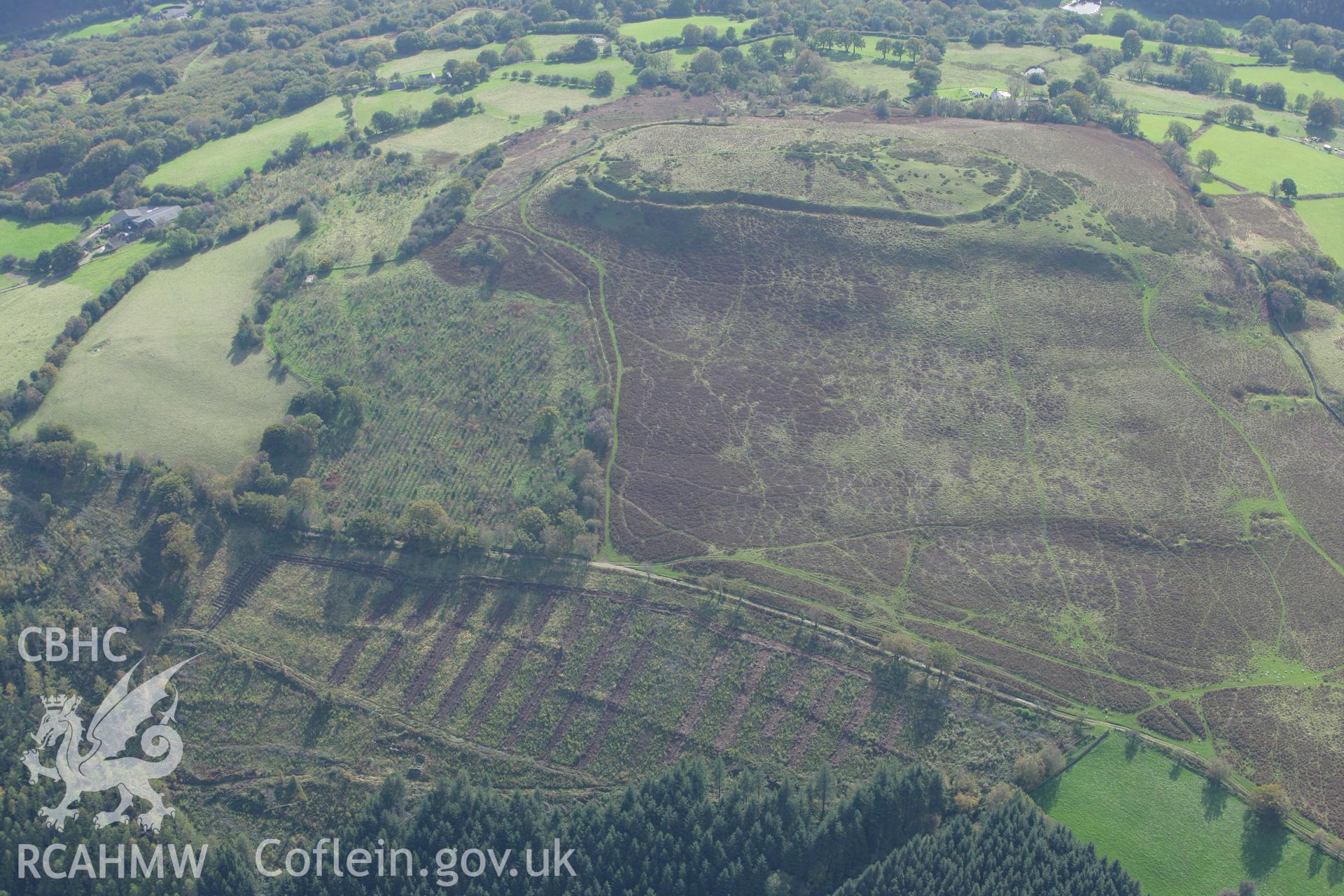 RCAHMW colour oblique photograph of Twyn-y-gaer Camp, from the north. Taken by Toby Driver on 10/10/2008.