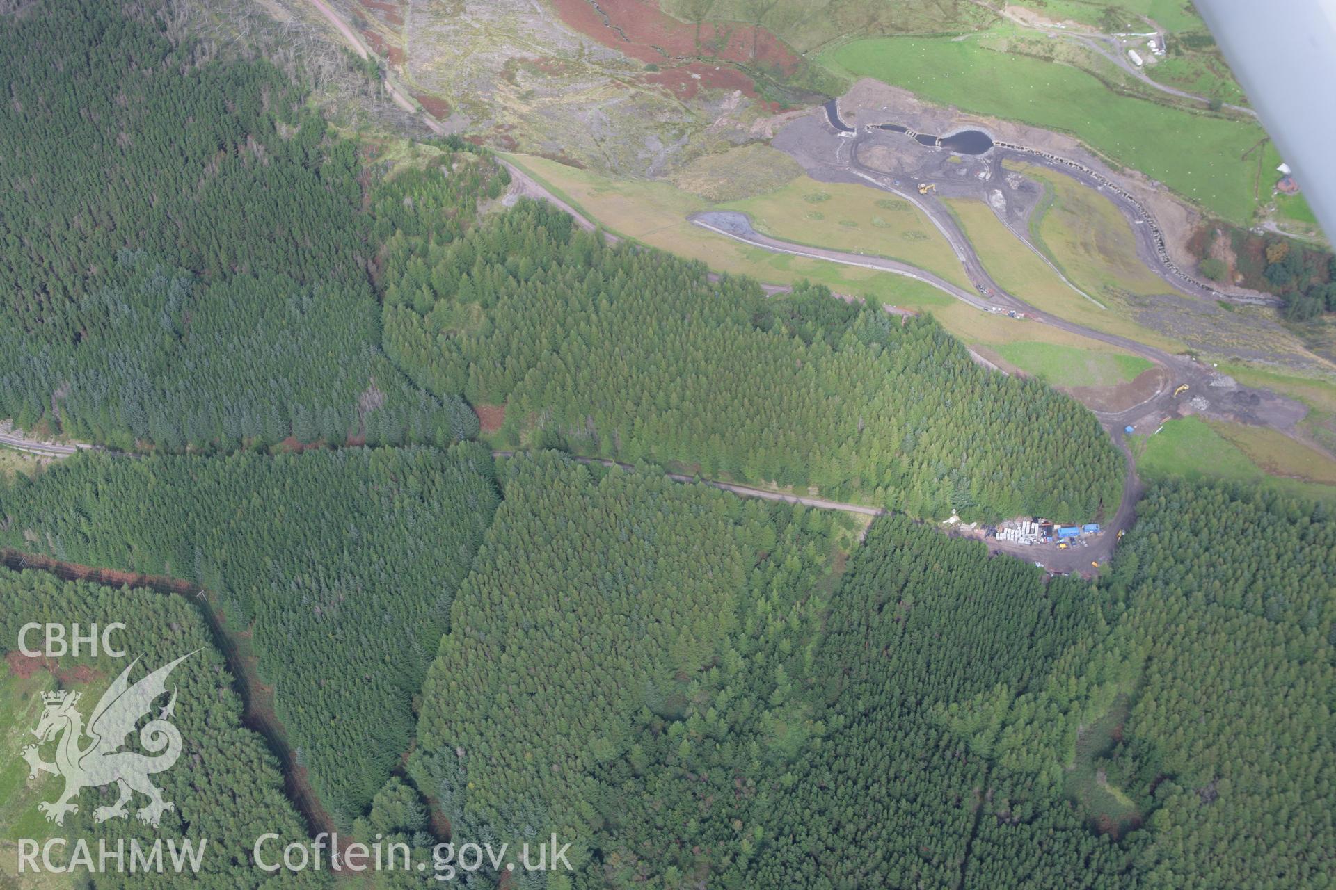 RCAHMW colour oblique photograph of Incline Haulage Systems, Cefn Ynysfeio. Taken by Toby Driver on 12/09/2008.