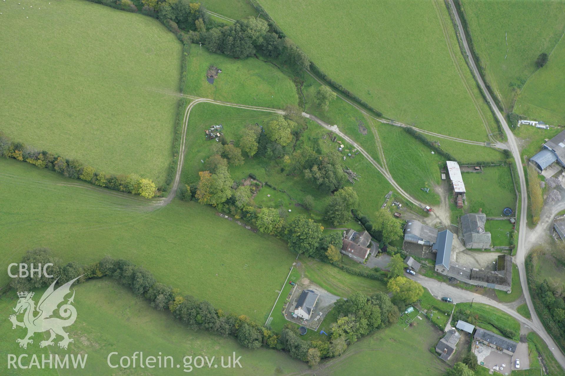 RCAHMW colour oblique photograph of Dunn's Lane Motte. Taken by Toby Driver on 10/10/2008.