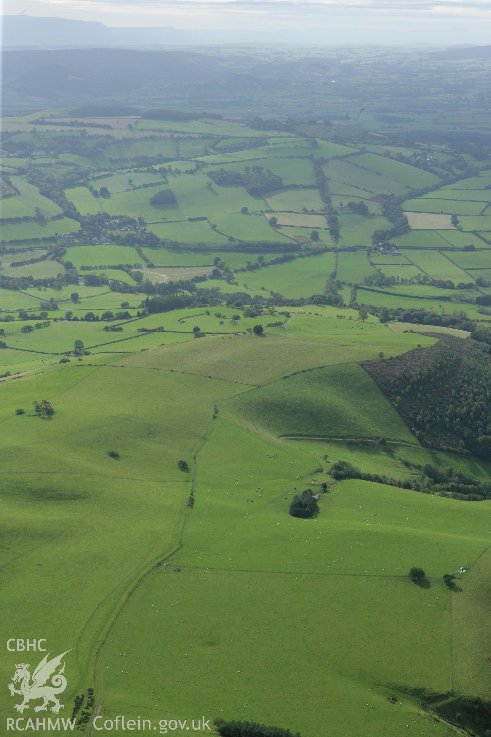 RCAHMW colour oblique photograph of Offa's Dyke, section 1125m SW of Gilfach Wood. Taken by Toby Driver on 10/10/2008.