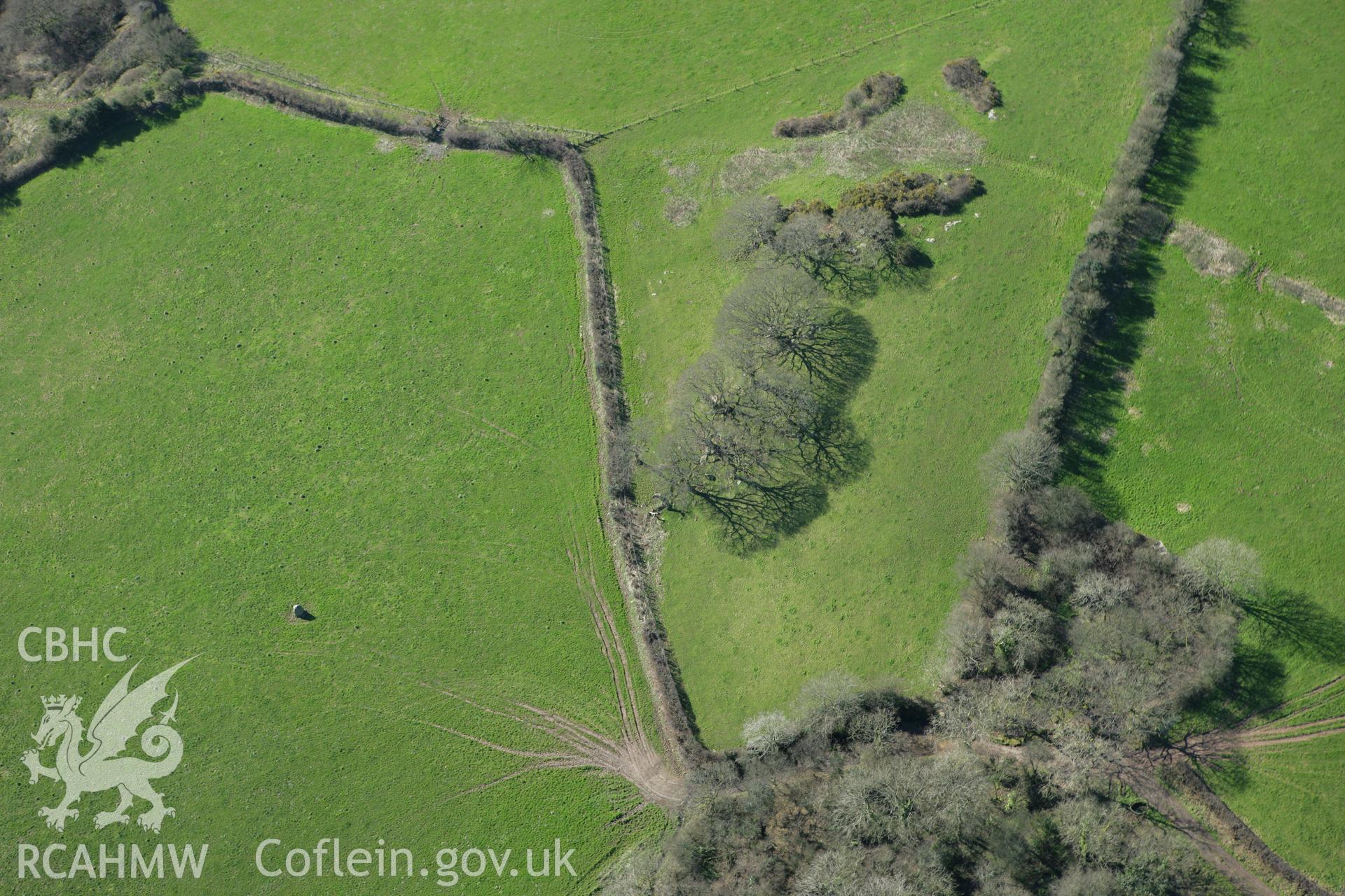 RCAHMW colour oblique photograph of Meini Hirion, Cae Garreg Fawr, Kidwelly. Taken by Toby Driver on 04/03/2008.