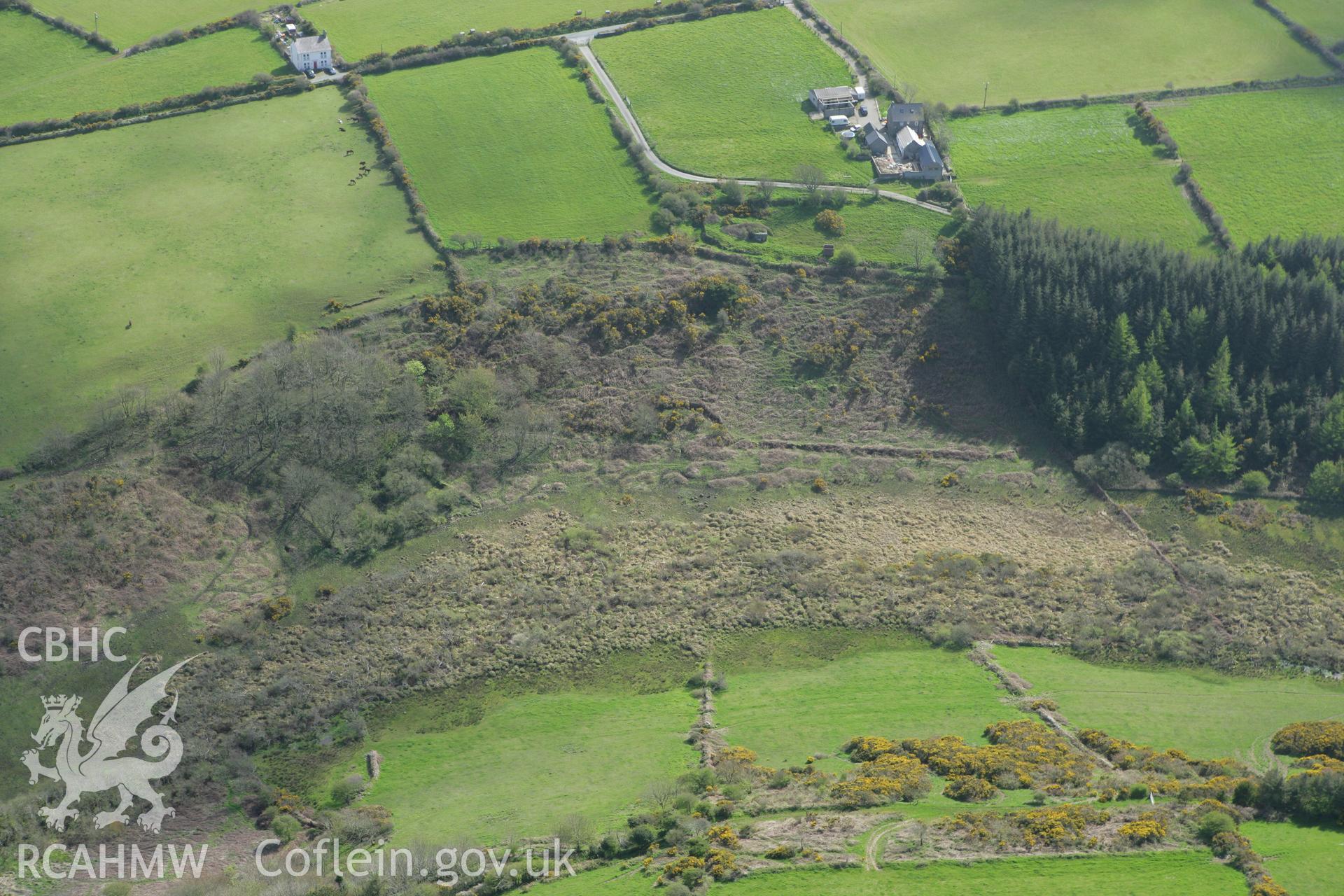 RCAHMW colour oblique photograph of Cwm-yr-esgyr, burnt mound. Taken by Toby Driver on 24/04/2008.