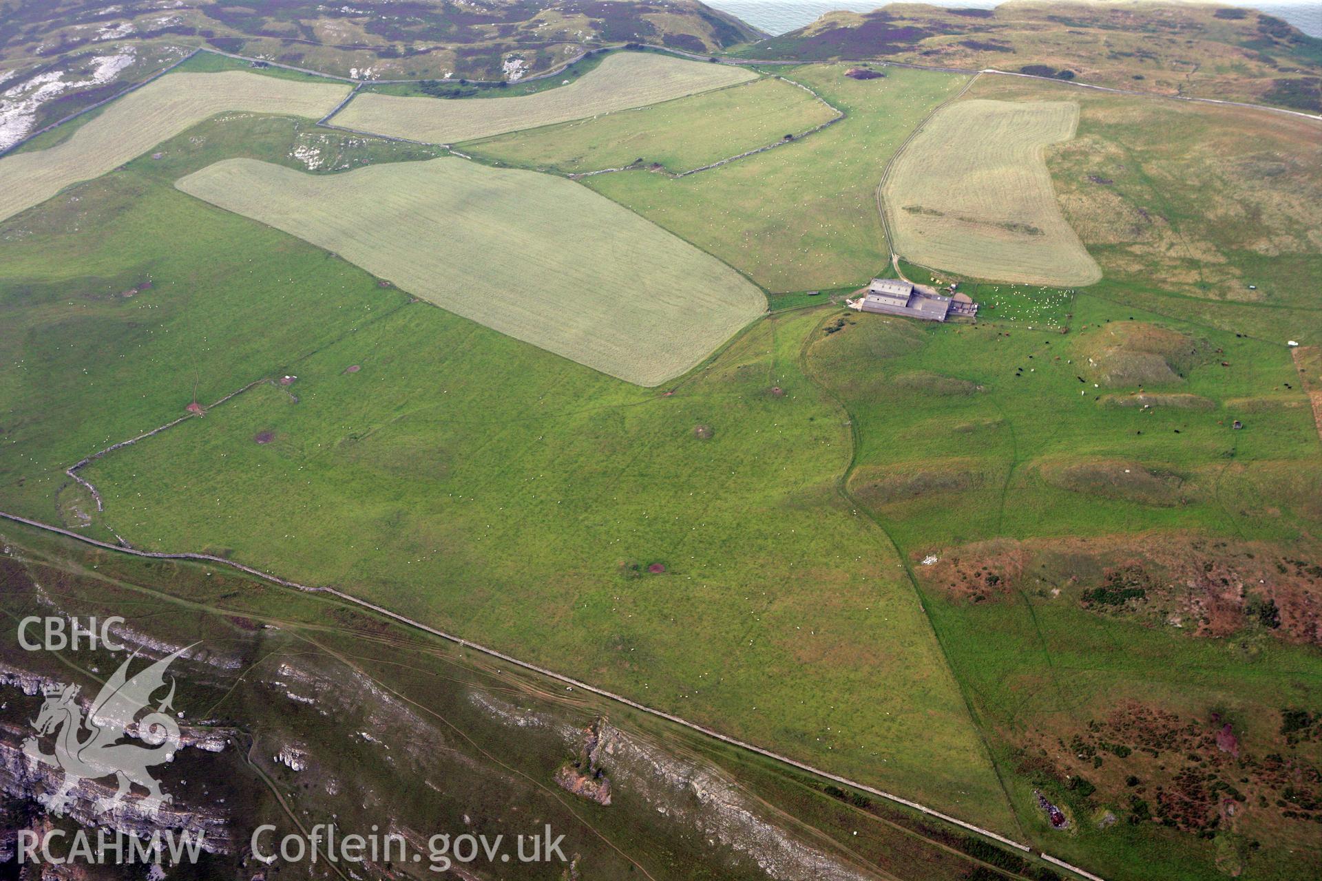 RCAHMW colour oblique photograph of Great Orme Golf Course (site of). Taken by Toby Driver on 24/07/2008.