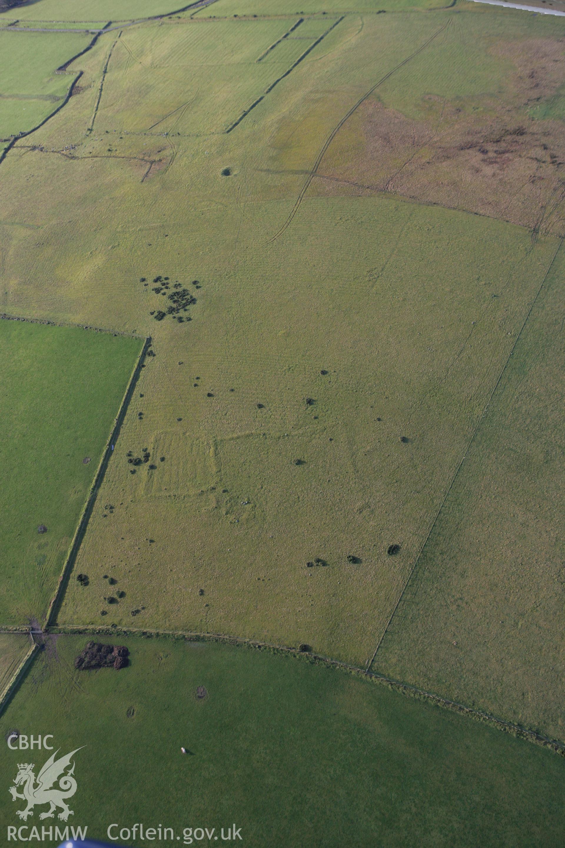 RCAHMW colour oblique photograph of Mynydd Morvil Settlement. Taken by Toby Driver on 15/12/2008.