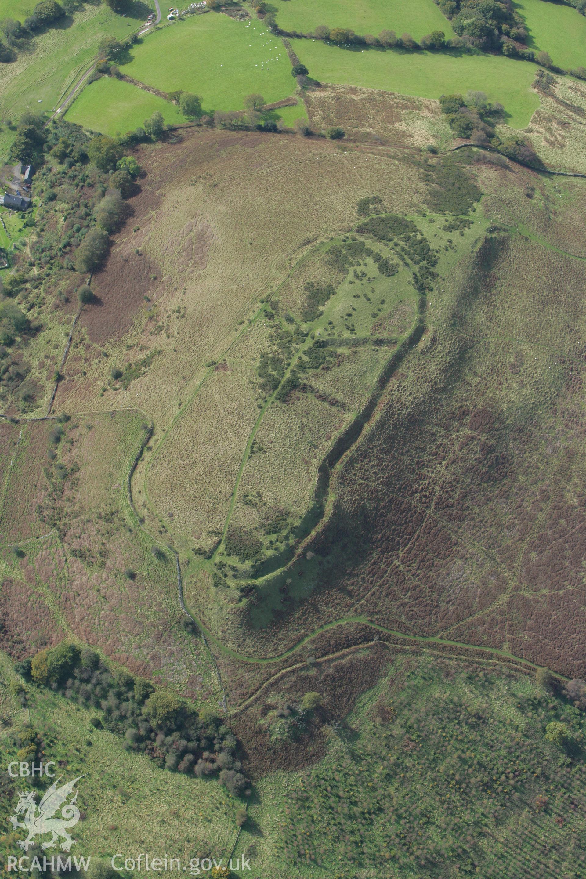 RCAHMW colour oblique photograph of Twyn-y-gaer Camp. Taken by Toby Driver on 10/10/2008.