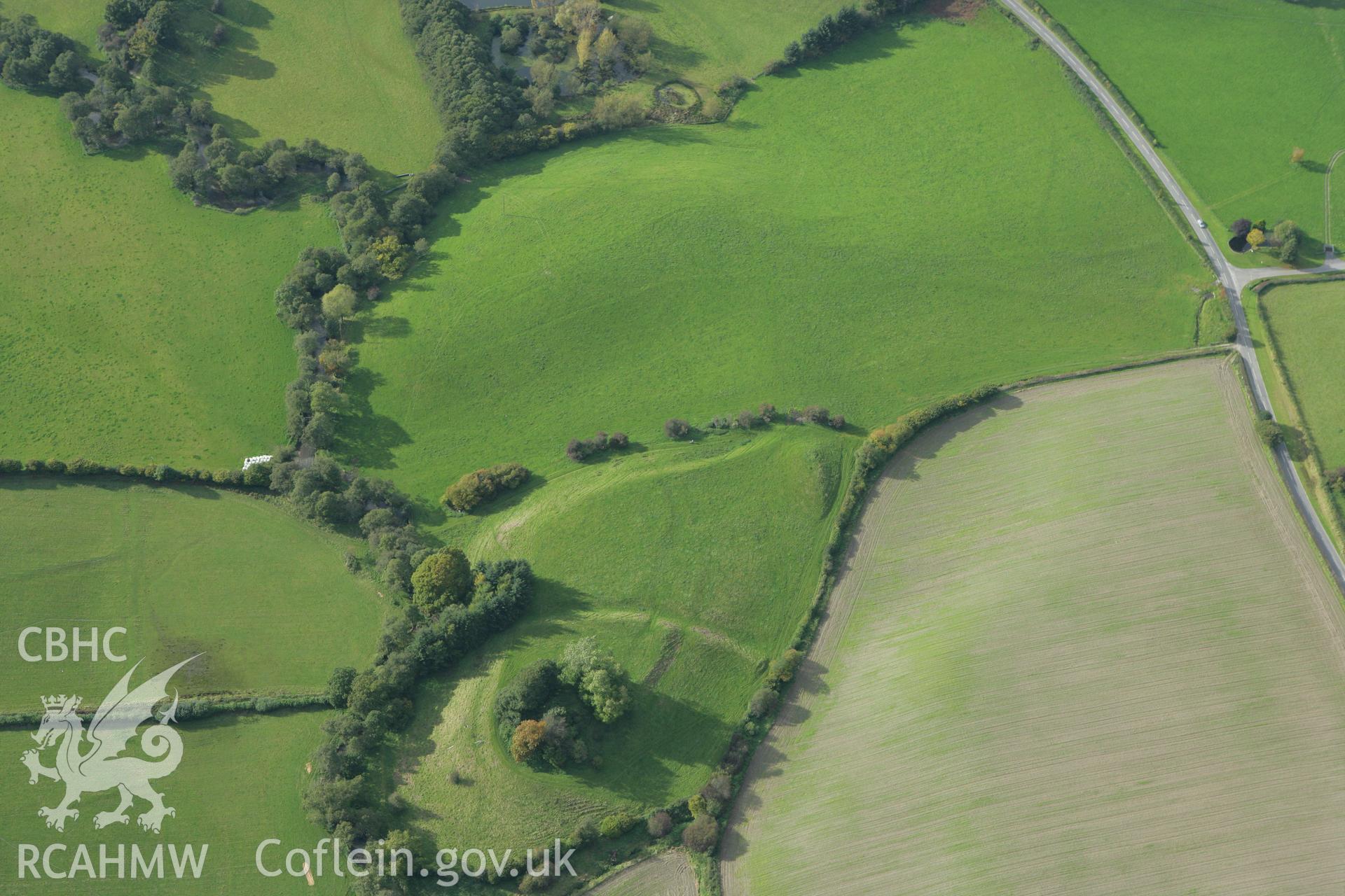 RCAHMW colour oblique photograph of Castell Foel-Allt. Taken by Toby Driver on 10/10/2008.