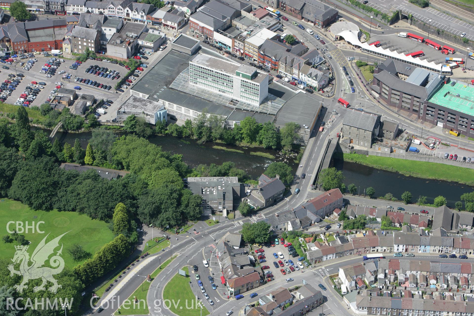 RCAHMW colour oblique photograph of Pontypridd Old Bridge and Victoria Bridge. Taken by Toby Driver on 21/07/2008.