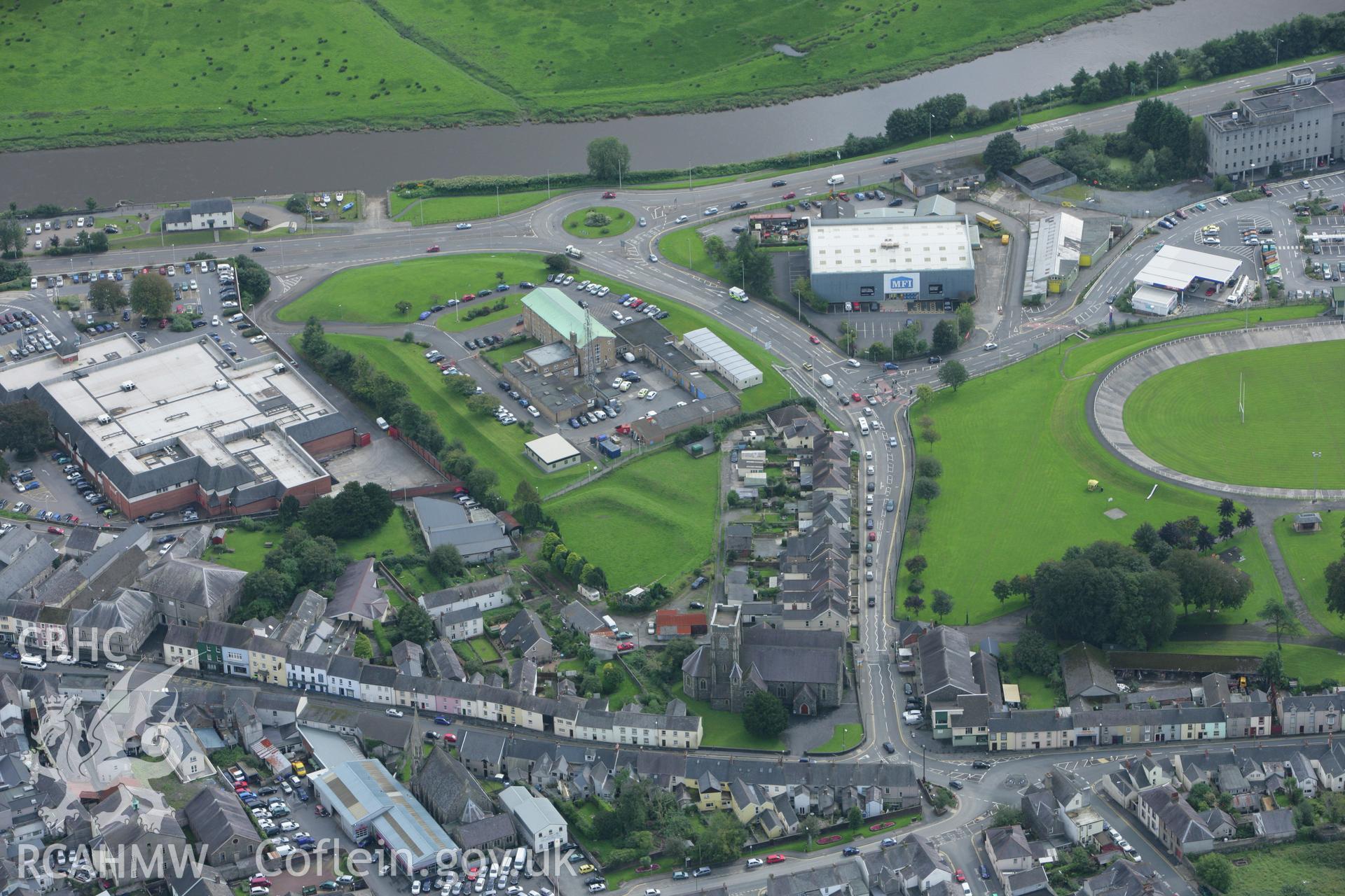 RCAHMW colour oblique photograph of The Bulwarks, Carmarthen. Taken by Toby Driver on 12/09/2008.