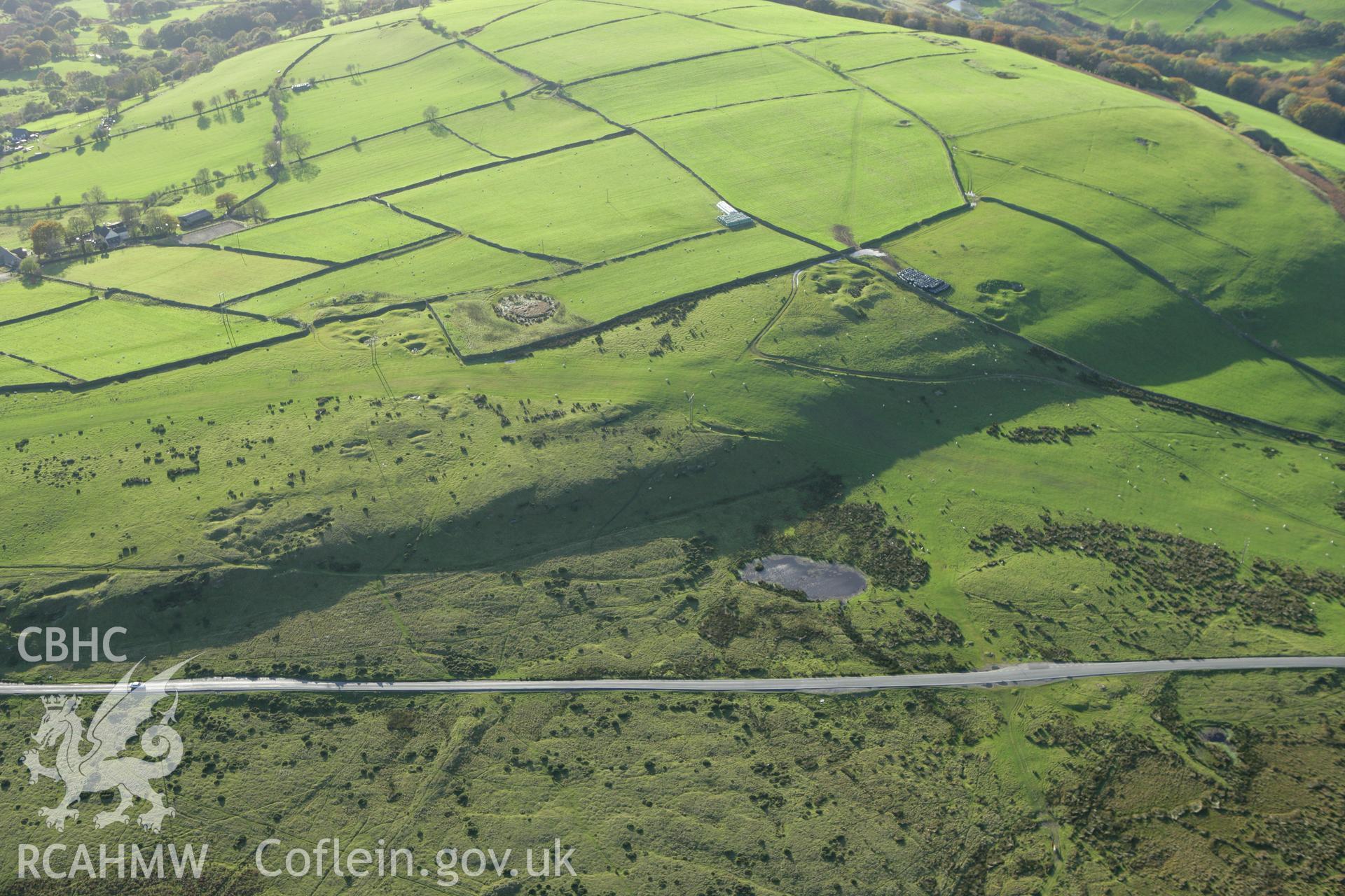 RCAHMW colour oblique photograph of Coed-yr-hendre settlement, from the east. Taken by Toby Driver on 16/10/2008.