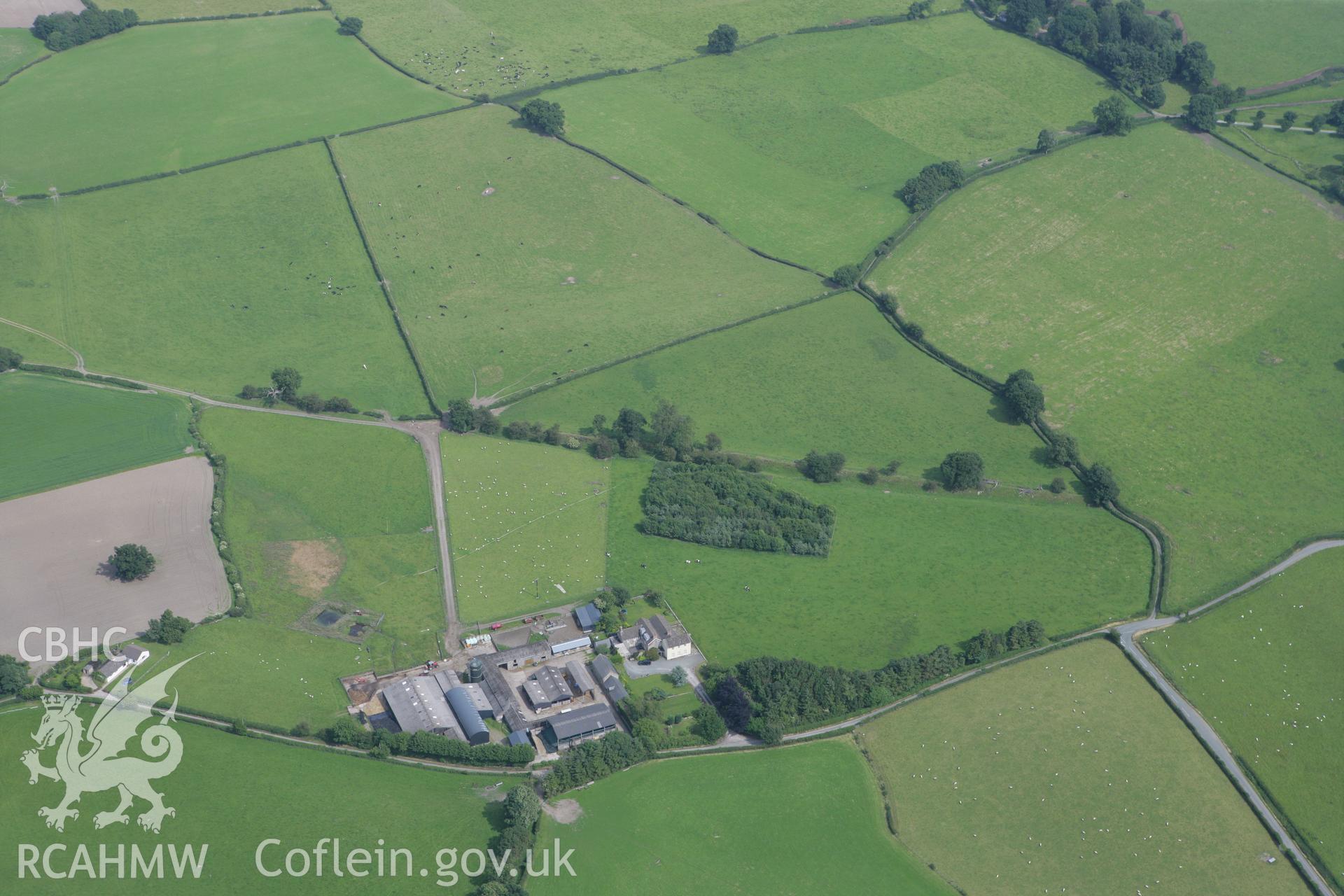 RCAHMW colour oblique photograph of Offa's Dyke, Caeau-Gwynion section. Taken by Toby Driver on 01/07/2008.