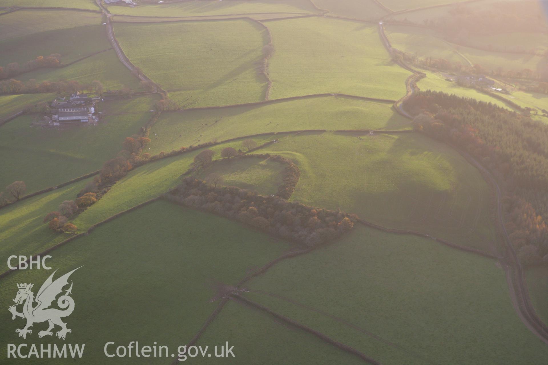 RCAHMW colour oblique photograph of Castell Cogan. Taken by Toby Driver on 12/11/2008.