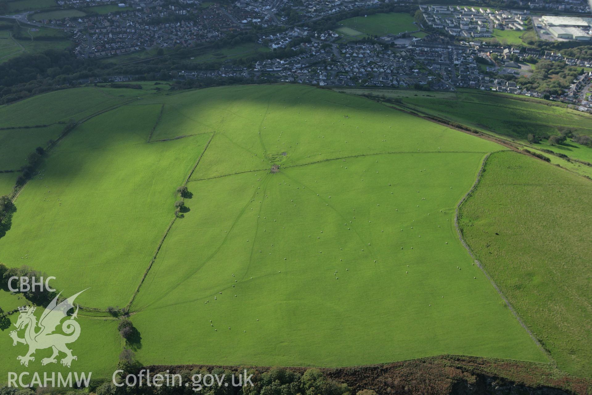 RCAHMW colour oblique photograph of Garth Hill Platform House. Taken by Toby Driver on 16/10/2008.