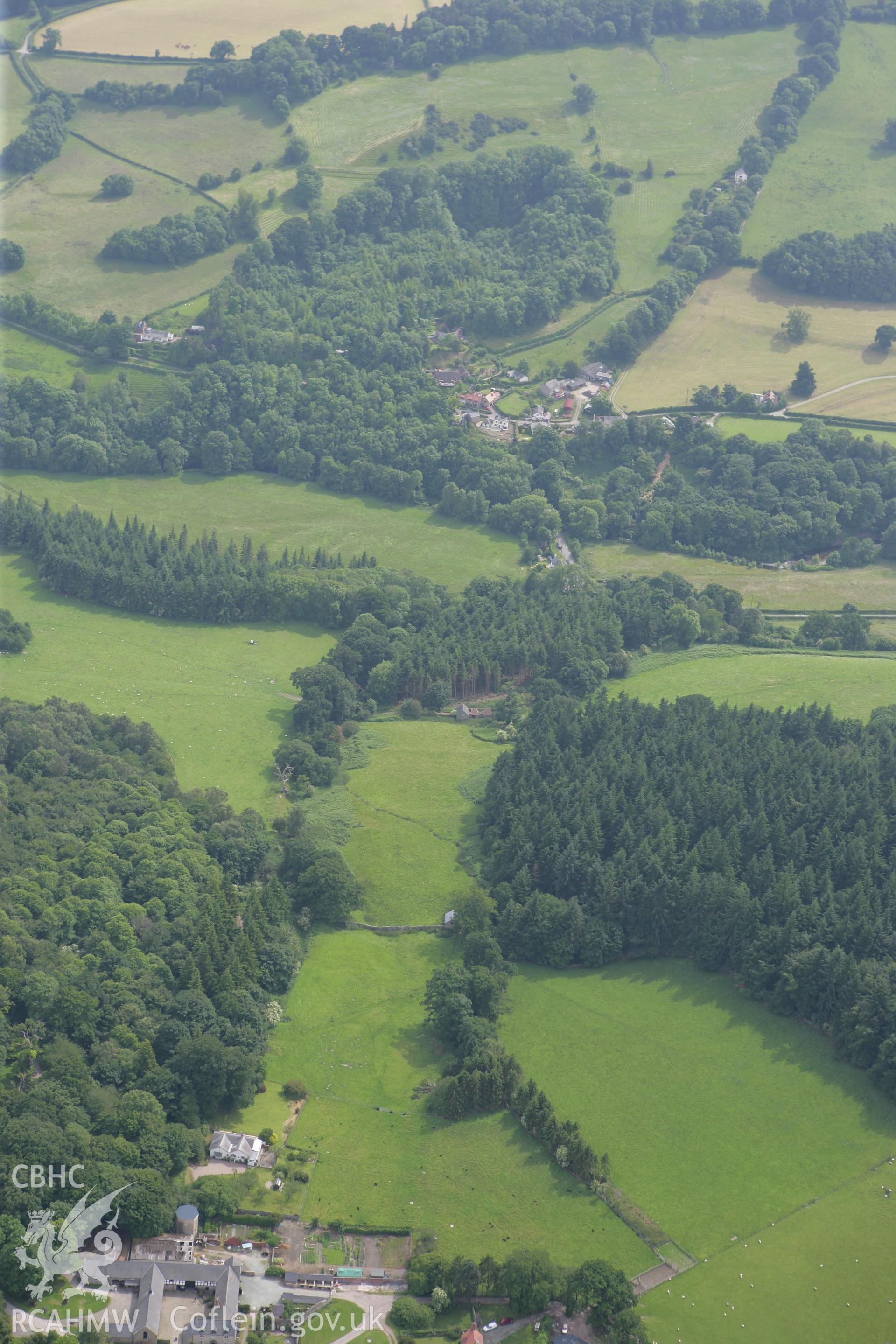 RCAHMW colour oblique photograph of Offa's Dyke, Chirk Castle sections extending north-east from Castle Mill and from the footpath south of Pen-y-Bryn to Orseddwen. Taken by Toby Driver on 01/07/2008.