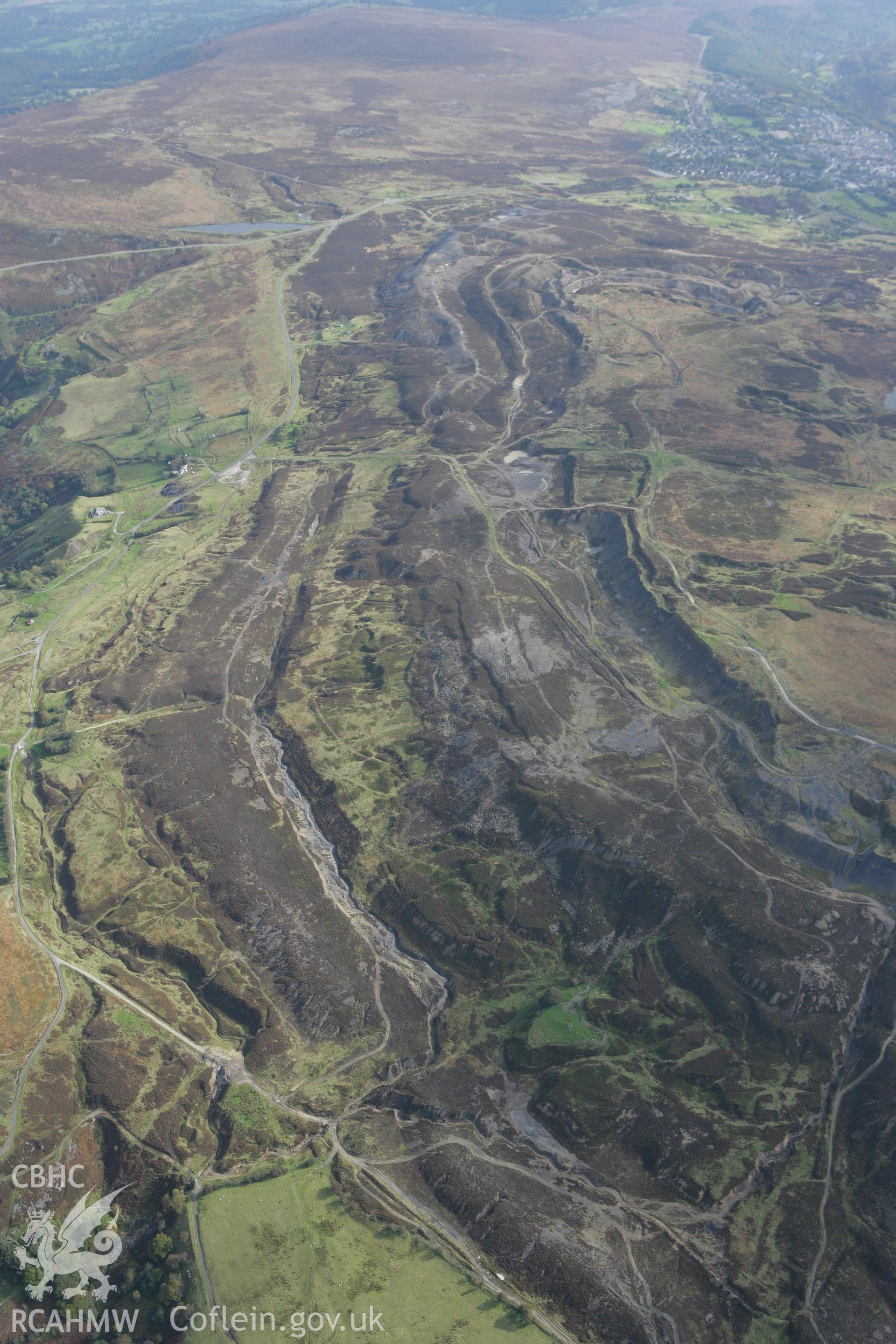 RCAHMW colour oblique photograph of Dyne Steel's Incline and Ironstone Quarries at Carreg Maen Tarro, Blaenavon, view from the north. Taken by Toby Driver on 10/10/2008.