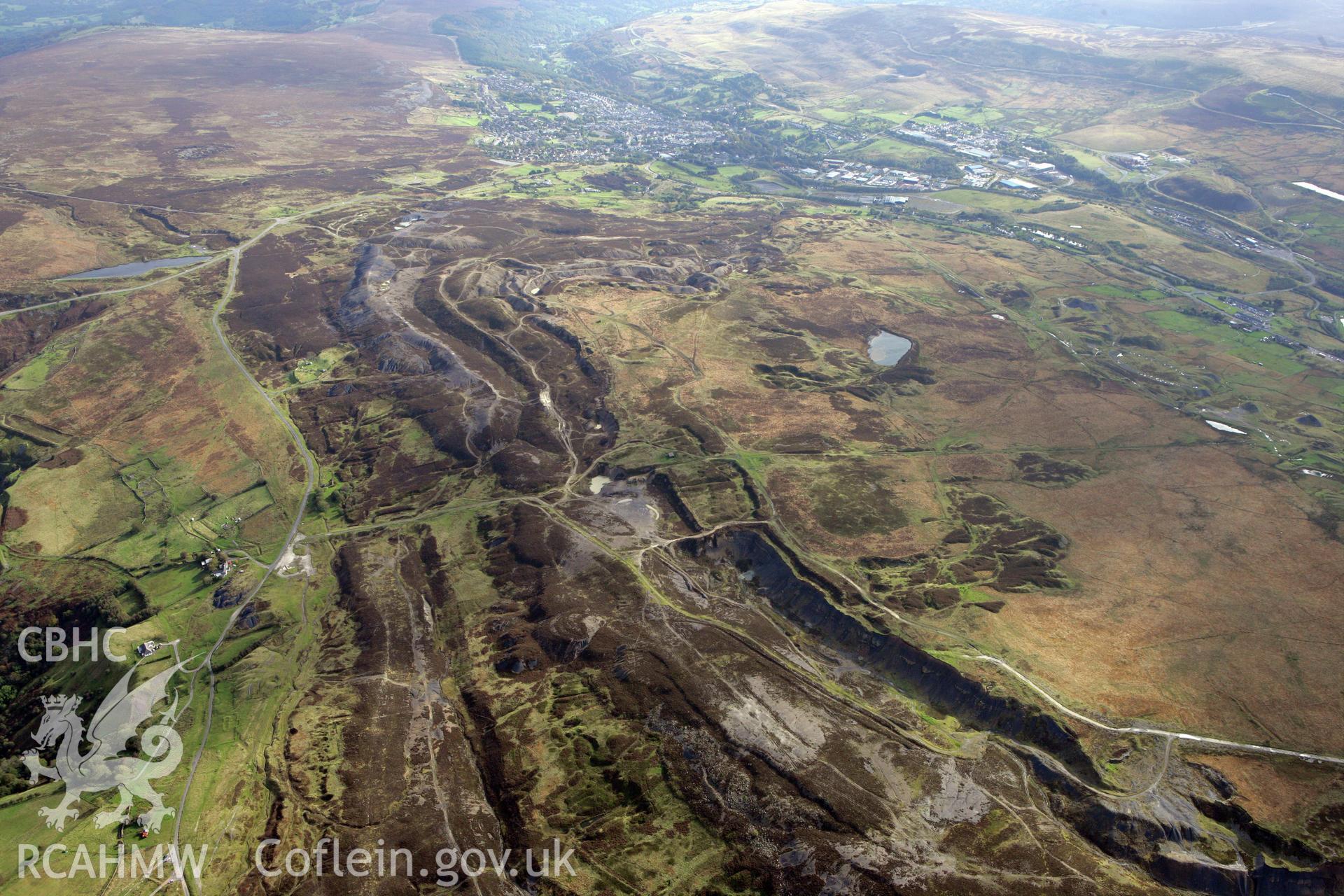 RCAHMW colour oblique photograph of Dyne Steel's Incline and Ironstone Quarries at Carreg Maen Tarro, Blaenavon, view from the north. Taken by Toby Driver on 10/10/2008.