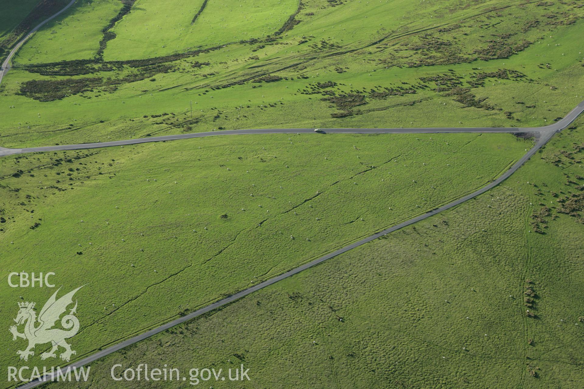 RCAHMW colour oblique photograph of Ffos-yr-hebog Cairn, Gelligaer Common. Taken by Toby Driver on 16/10/2008.