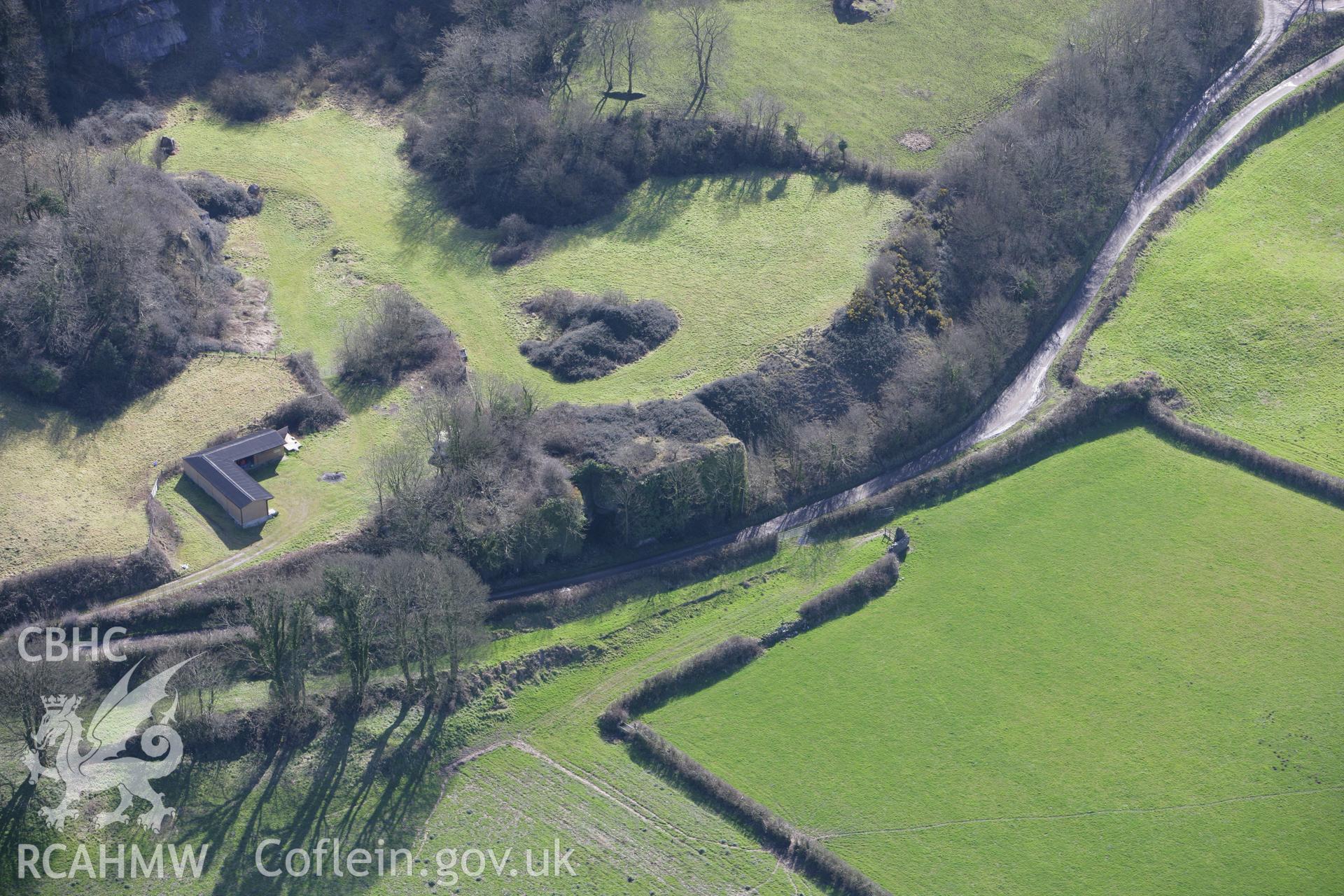 RCAHMW colour oblique photograph of Limekilns at Penymynydd, Pedair Heol. Taken by Toby Driver on 04/03/2008.