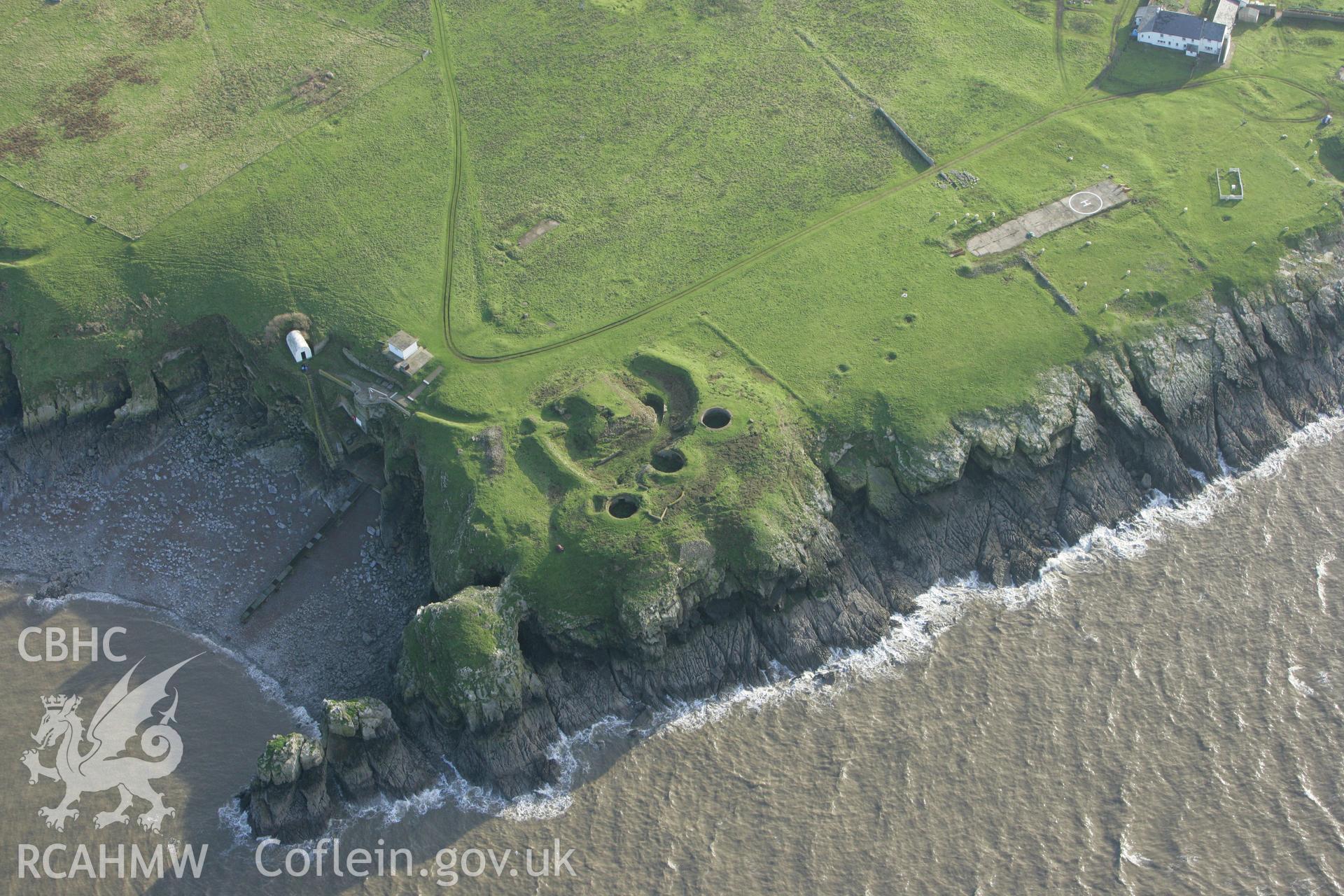 RCAHMW colour oblique photograph of Flat Holm Coastal and Anti-aircraft Defences. Taken by Toby Driver on 12/11/2008.