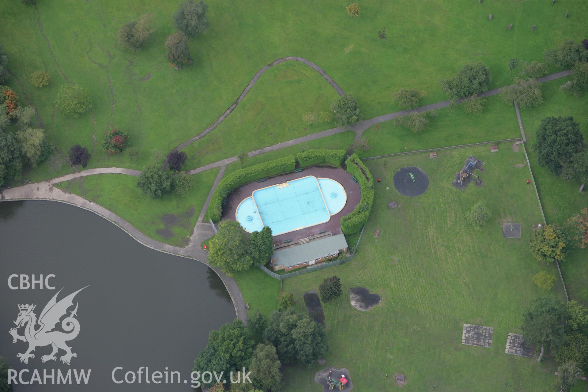 RCAHMW colour oblique photograph of Aberdare Park. Taken by Toby Driver on 12/09/2008.