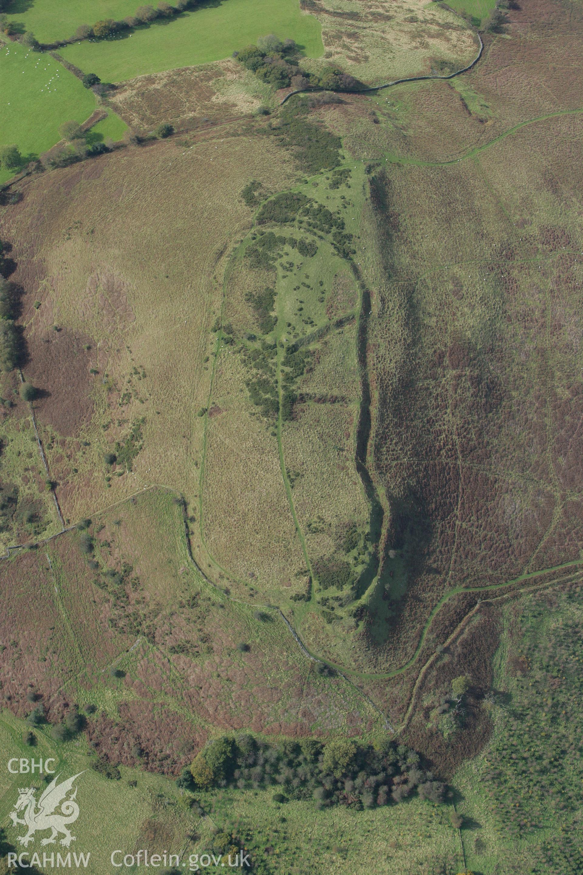 RCAHMW colour oblique photograph of Twyn-y-gaer Camp. Taken by Toby Driver on 10/10/2008.