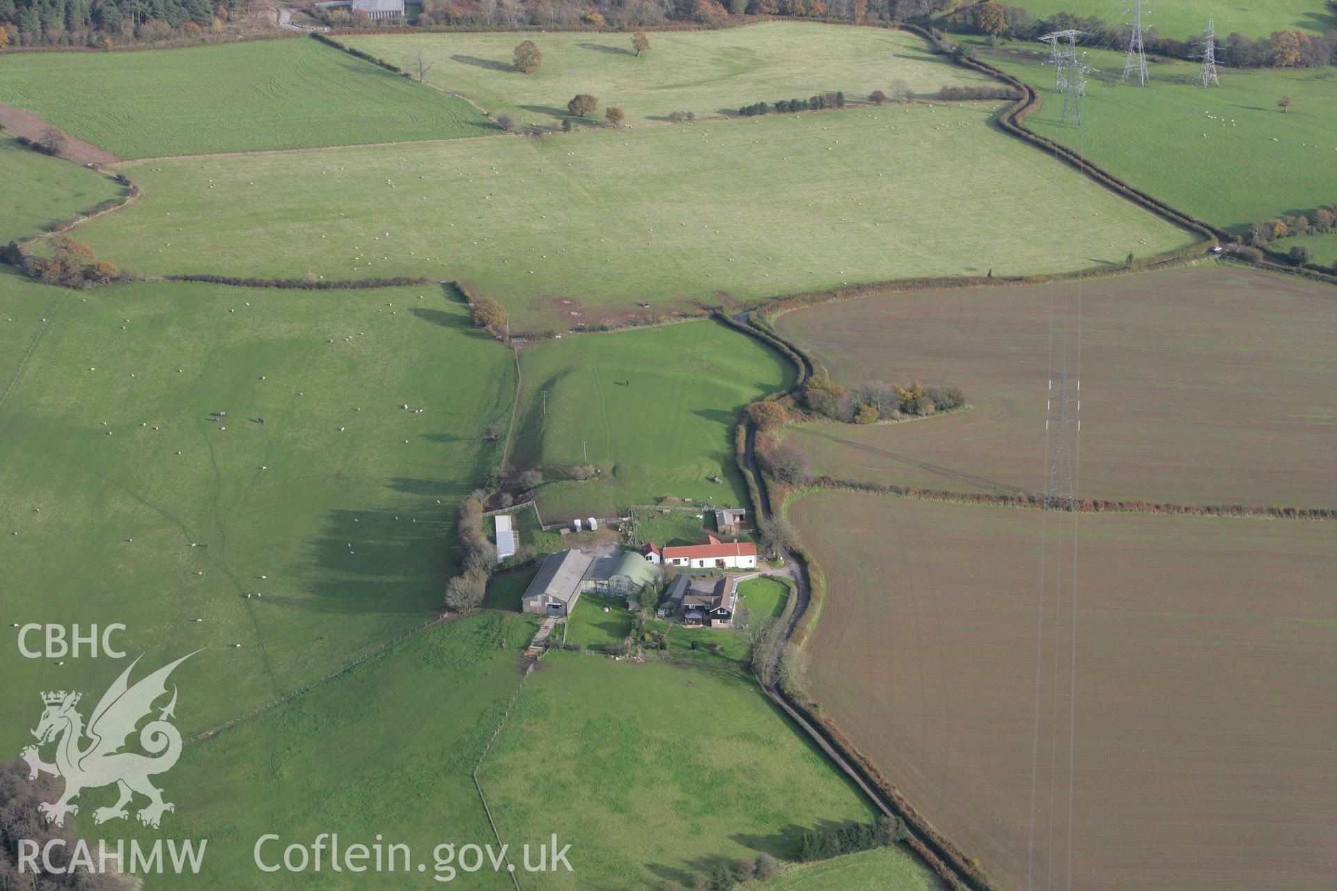 RCAHMW colour oblique photograph of Castle Field Camp, east of Craig-Llywn. Taken by Toby Driver on 12/11/2008.