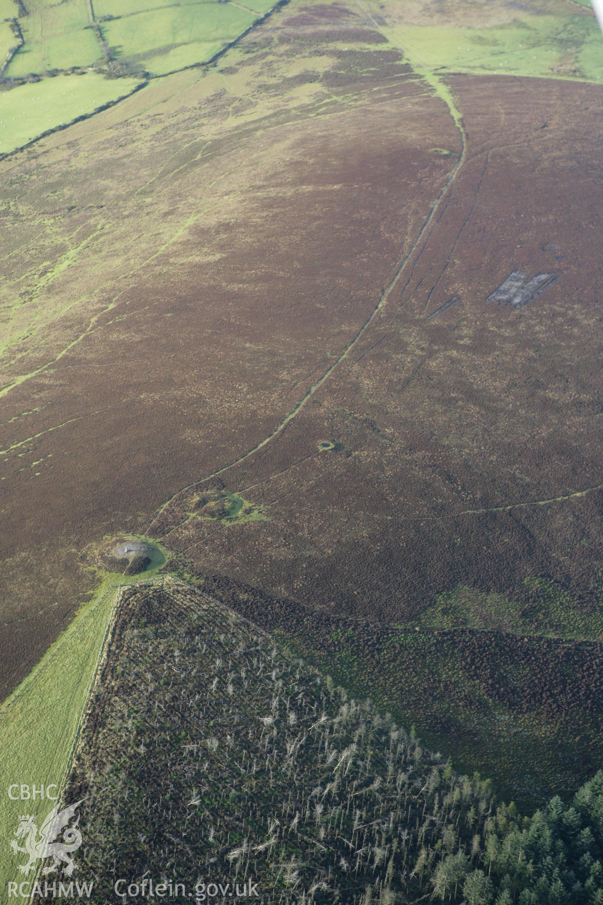 RCAHMW colour oblique photograph of Y Frenni Fawr Cairns. Taken by Toby Driver on 15/12/2008.