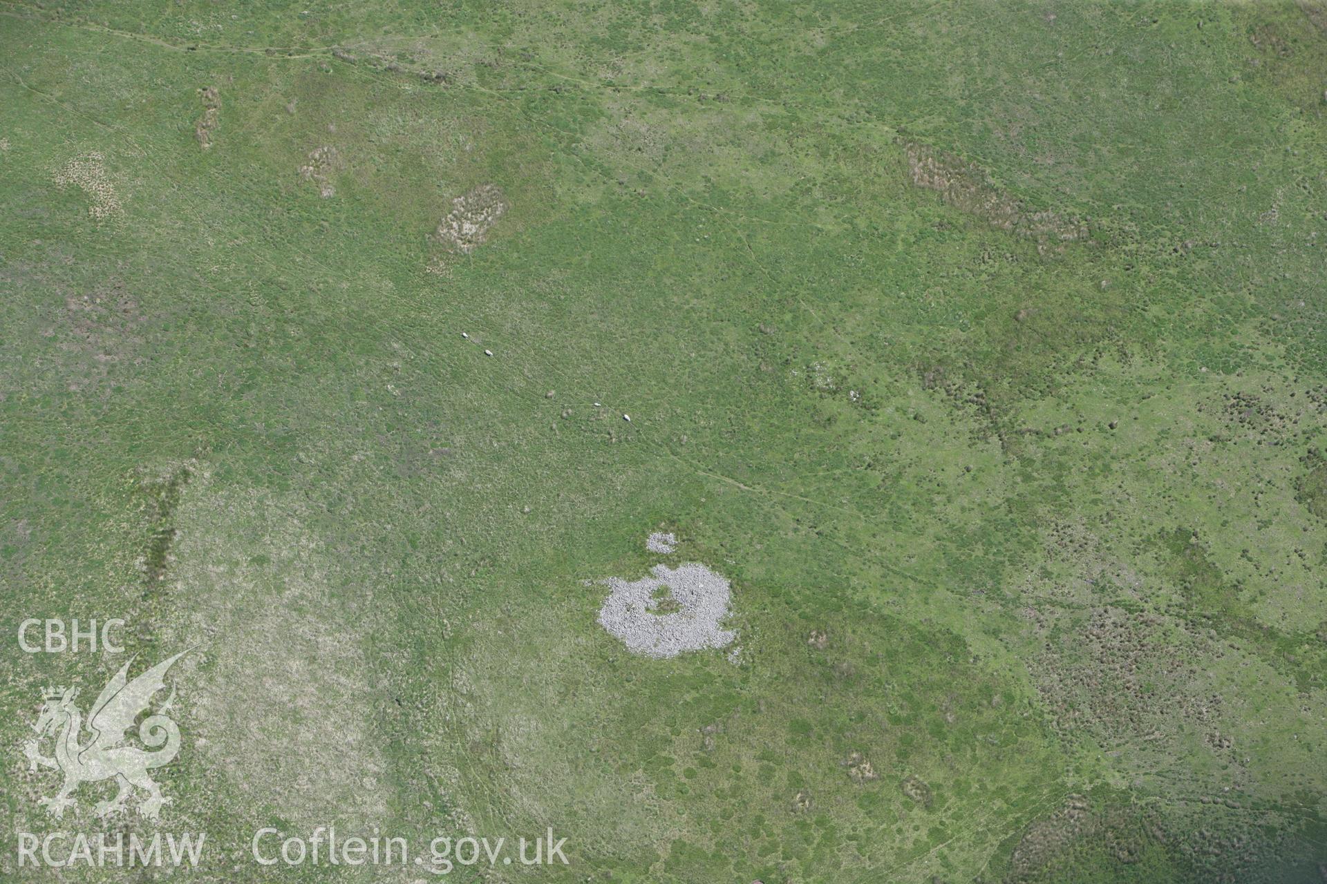 RCAHMW colour oblique photograph of Carn Ddu Cairn. Taken by Toby Driver on 09/06/2008.