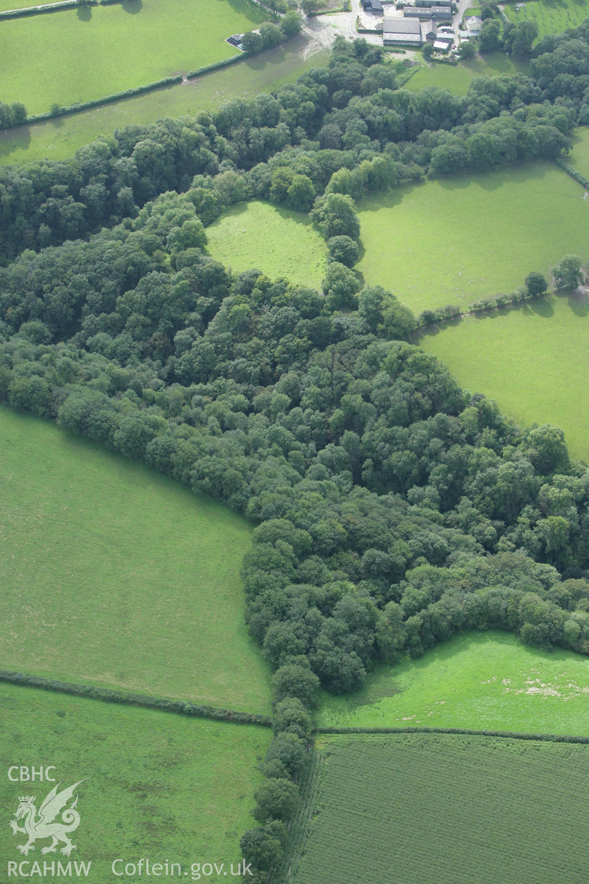 RCAHMW colour oblique photograph of Castell Mawr, Llanwinio. Taken by Toby Driver on 12/09/2008.