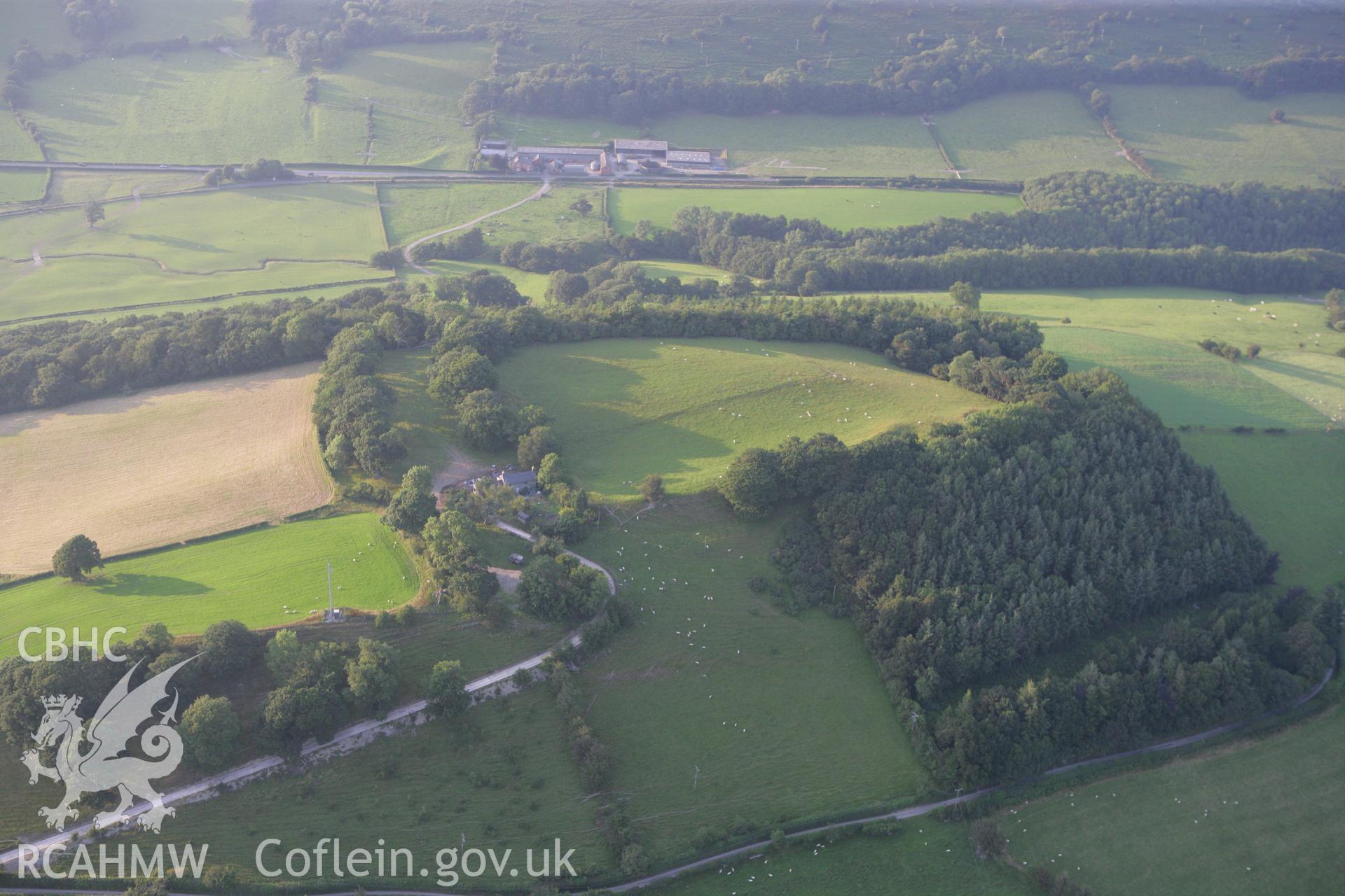 RCAHMW colour oblique photograph of Pen-y-Foel Hillfort, from the south. Taken by Toby Driver on 24/07/2008.