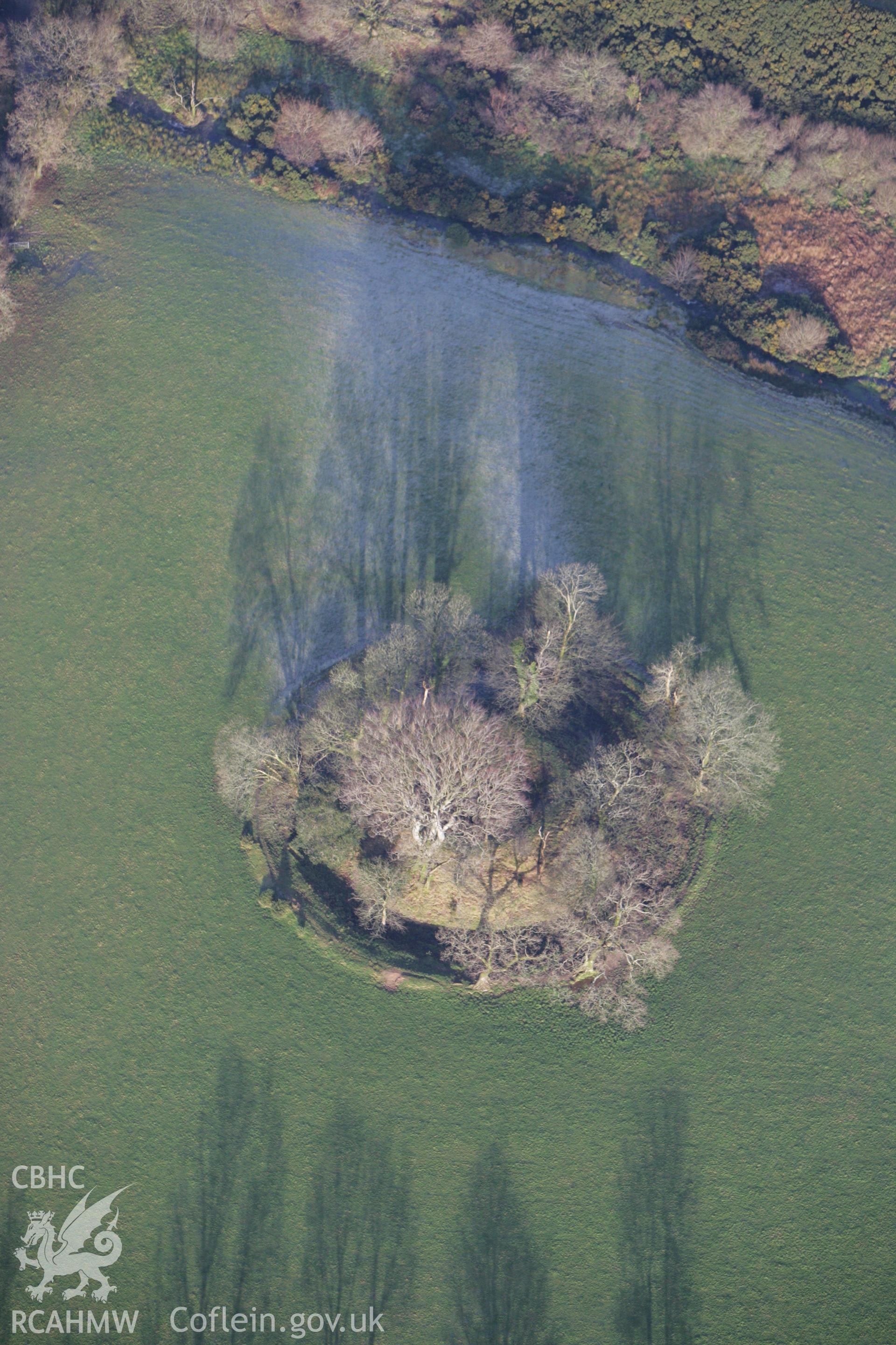 RCAHMW colour oblique photograph of Castell Dyffryn Mawr. Taken by Toby Driver on 15/12/2008.