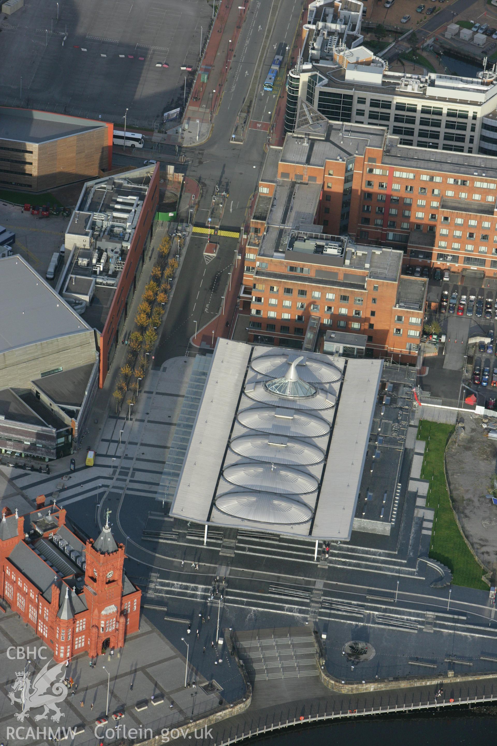 RCAHMW colour oblique photograph of Senedd Assembly Building, National Assembly for Wales, Cardiff. Taken by Toby Driver on 12/11/2008.