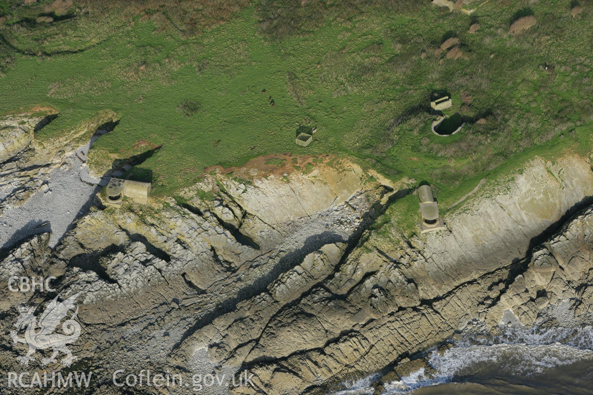 RCAHMW colour oblique photograph of Flat Holm Coastal and Anti-aircraft Defences. Taken by Toby Driver on 12/11/2008.