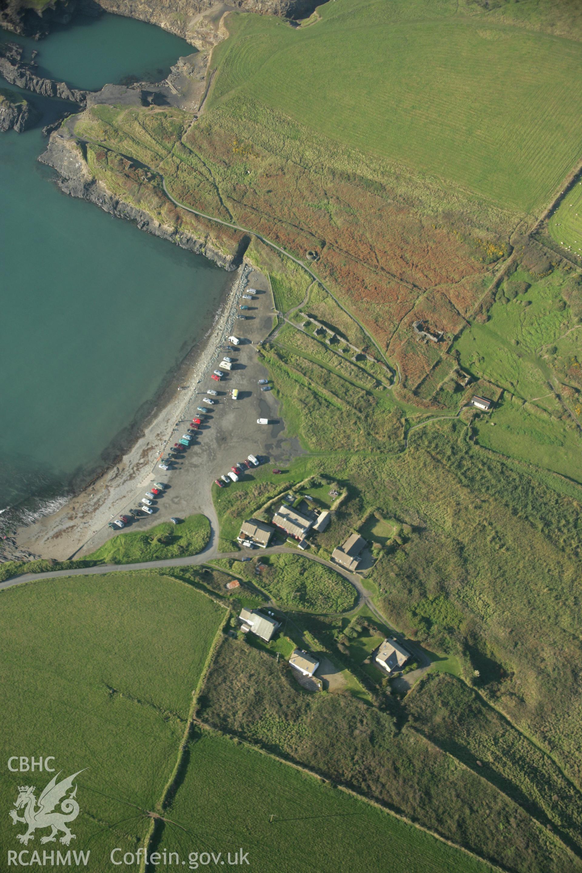 RCAHMW colour oblique photograph of Abereiddy village;Abereiddi. Taken by Toby Driver on 23/10/2007.