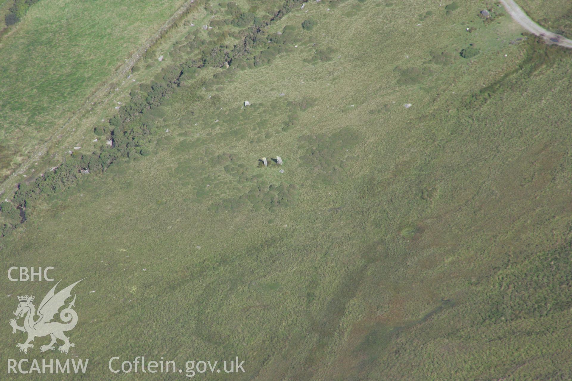 RCAHMW colour oblique photograph of Cerrig Meibion Arthur. Taken by Toby Driver on 11/09/2007.