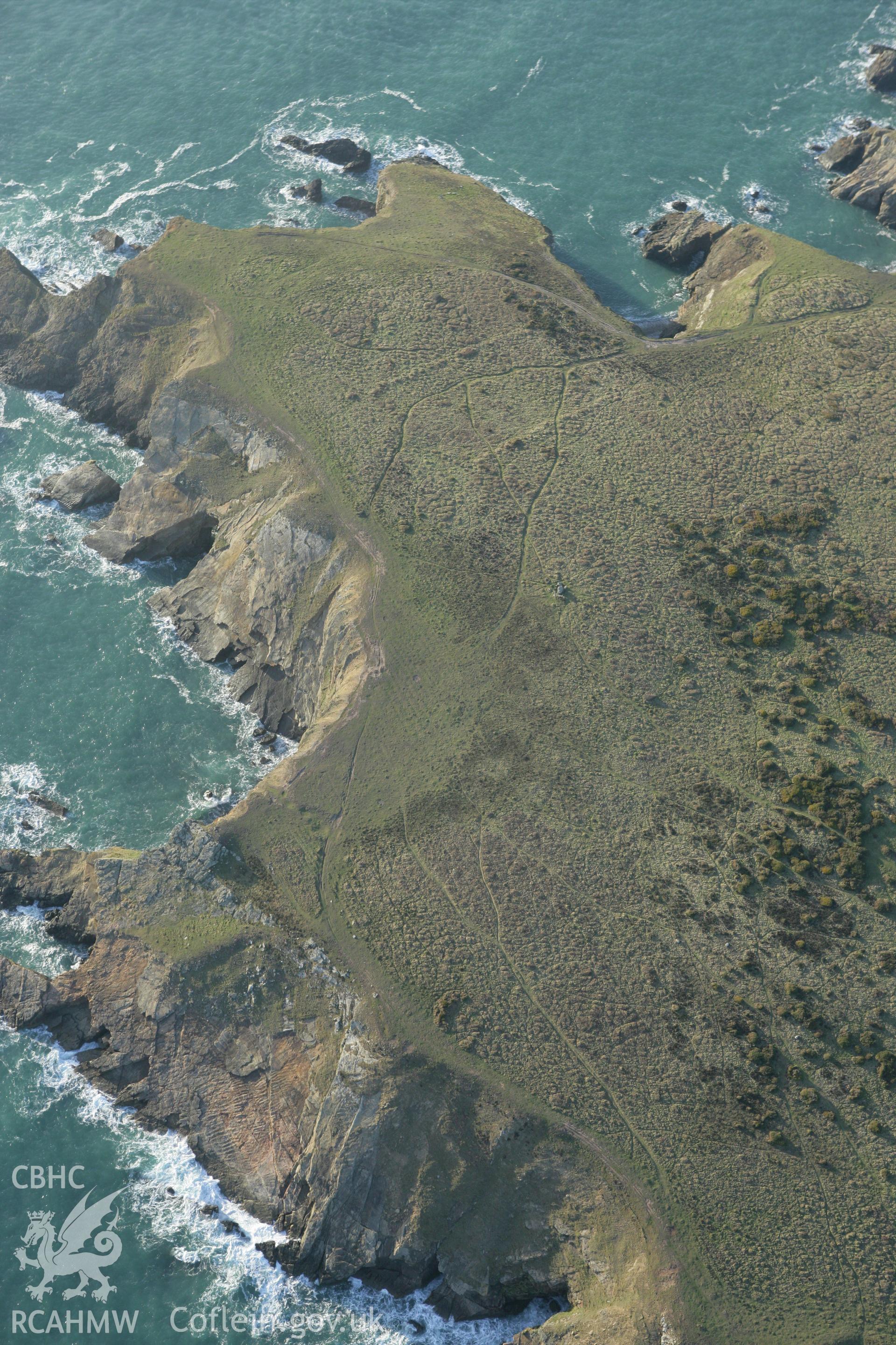 RCAHMW colour oblique photograph of Deer Park, Wooltack Point field system. Taken by Toby Driver on 04/03/2008.