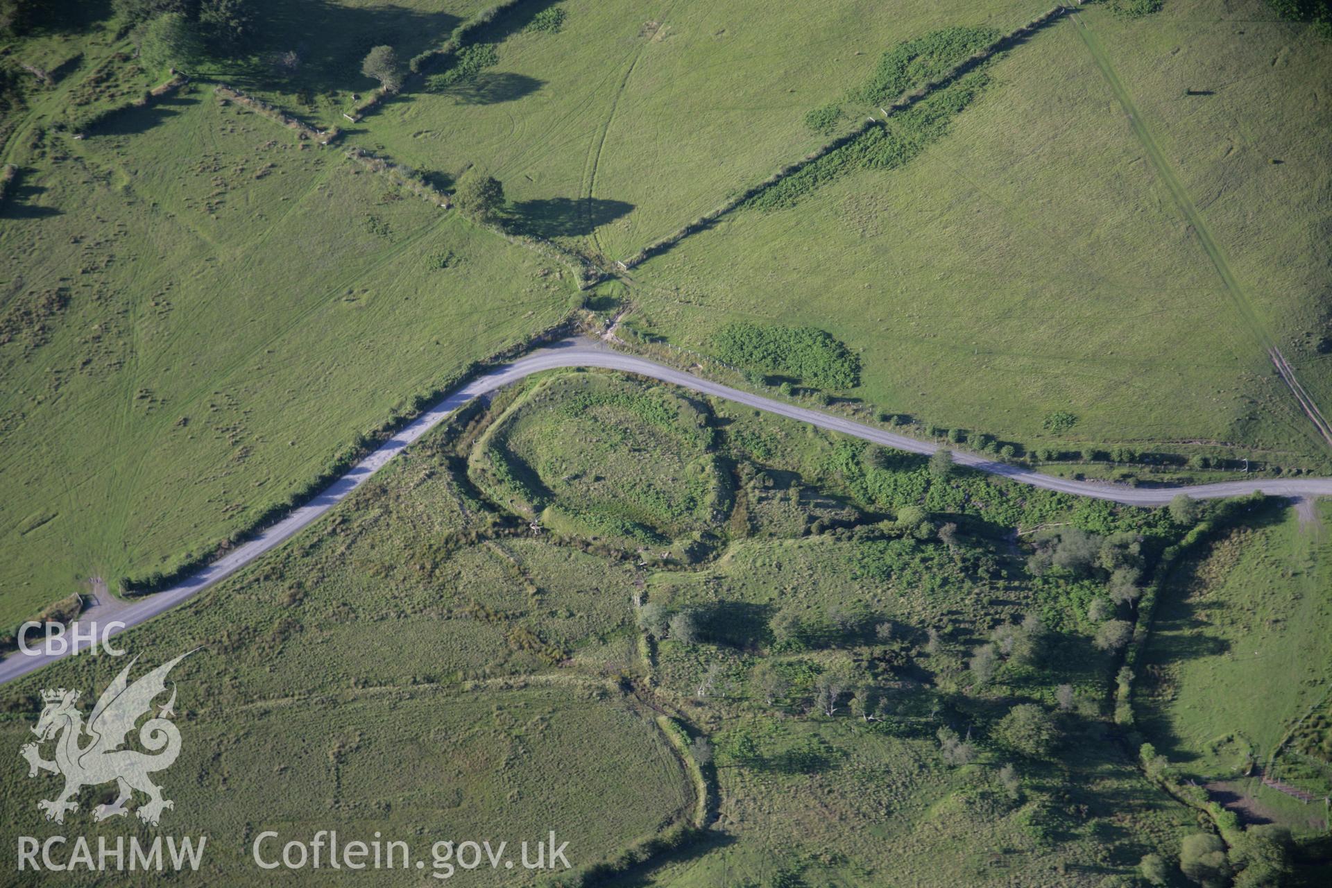 RCAHMW colour oblique aerial photograph of Clawdd Brythonig. Taken on 08 August 2007 by Toby Driver