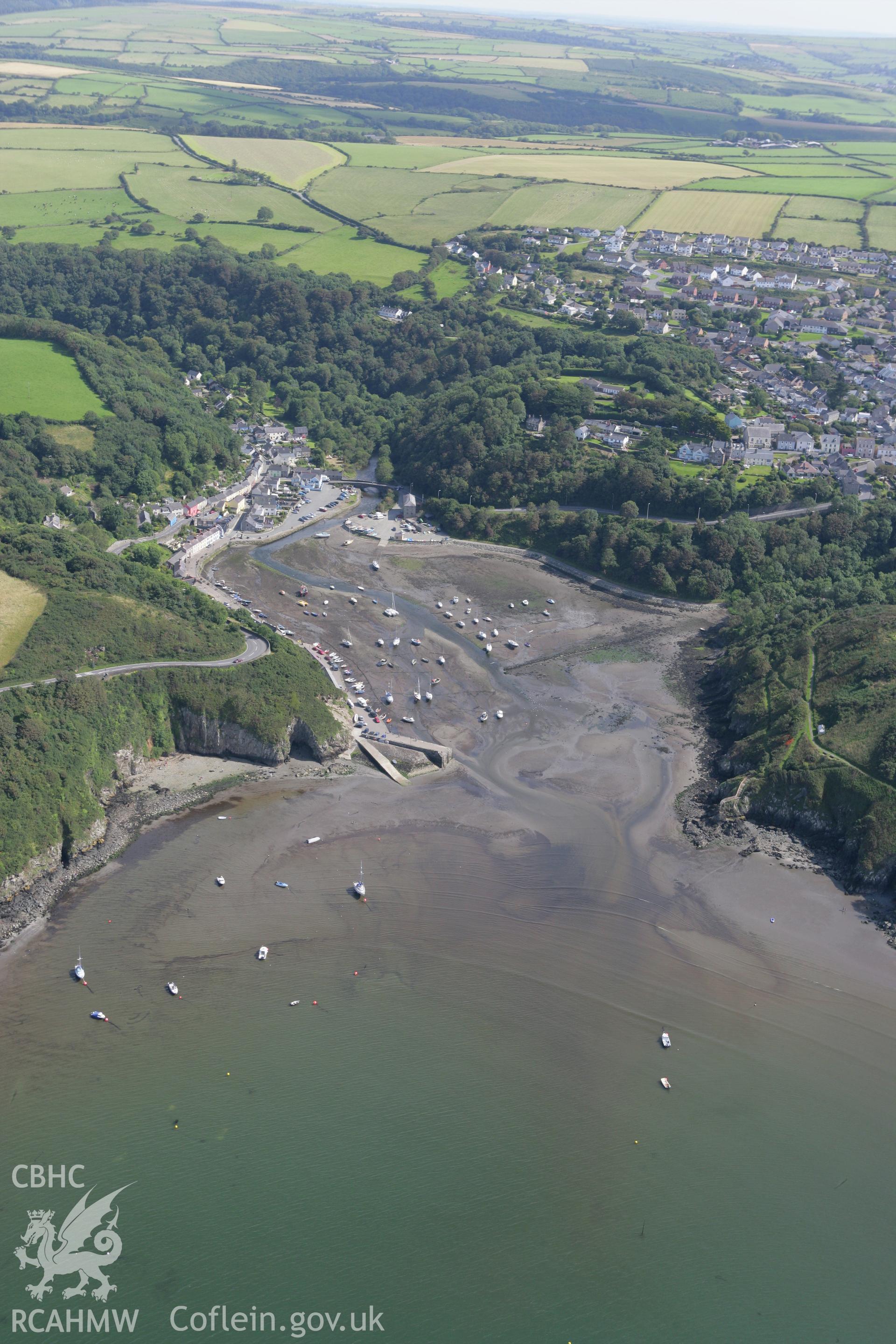 RCAHMW colour oblique photograph of Fishguard Lower Town. Taken by Toby Driver on 01/08/2007.