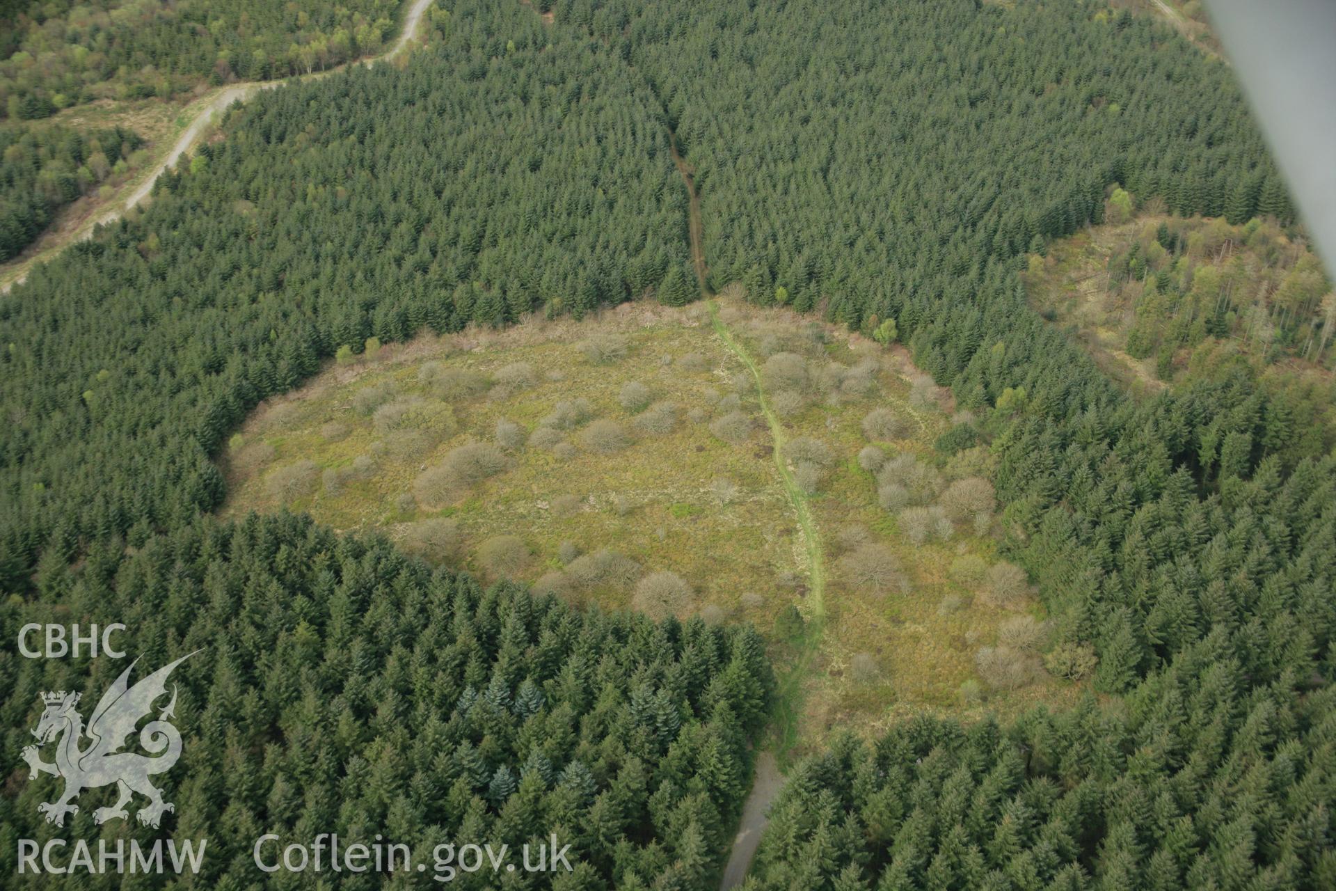 RCAHMW colour oblique aerial photograph of Cefn Blewog Camp. Taken on 17 April 2007 by Toby Driver